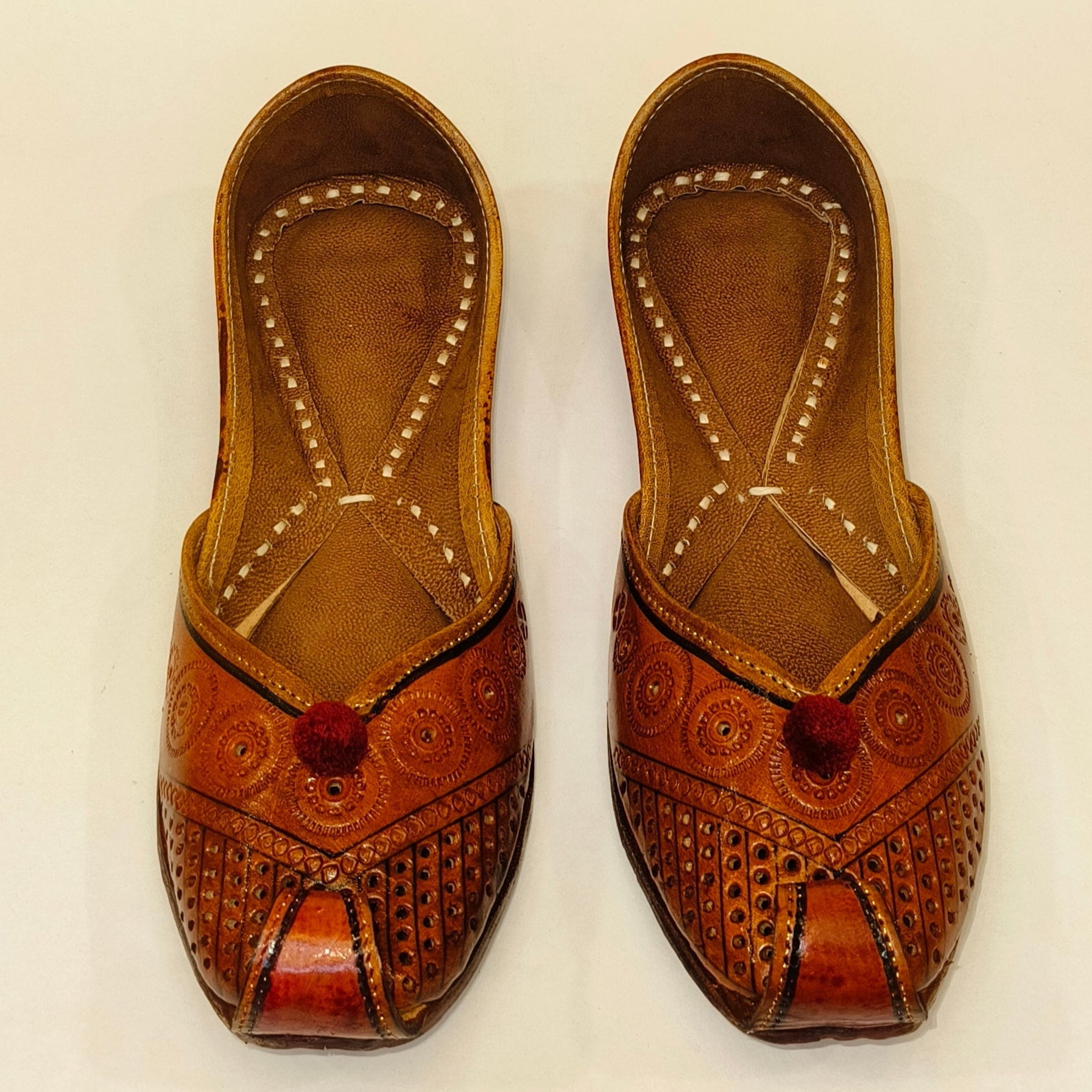 Punjabi Jutti Heavy Leather Pom Pom Work2520