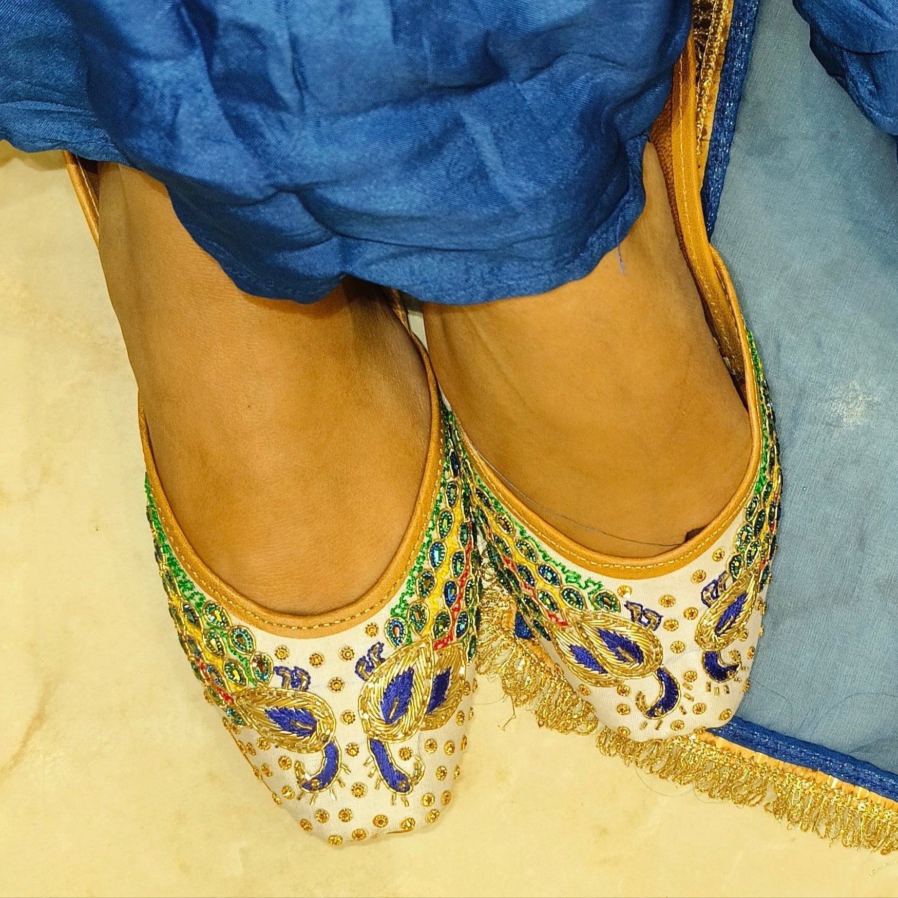 Punjabi Jutti blue stone Peacock Work2502