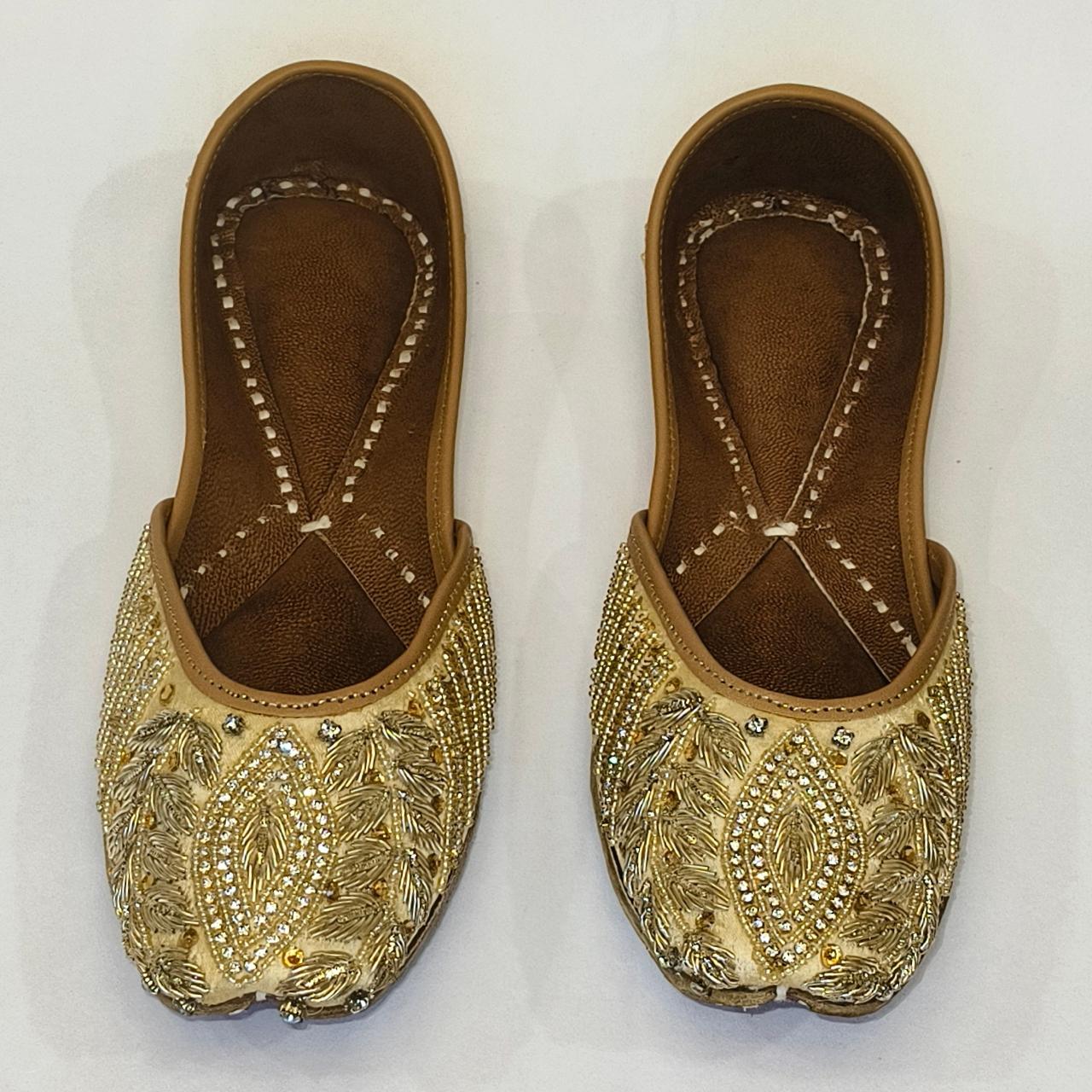 Punjabi Jutti Heavy Golden Work2803