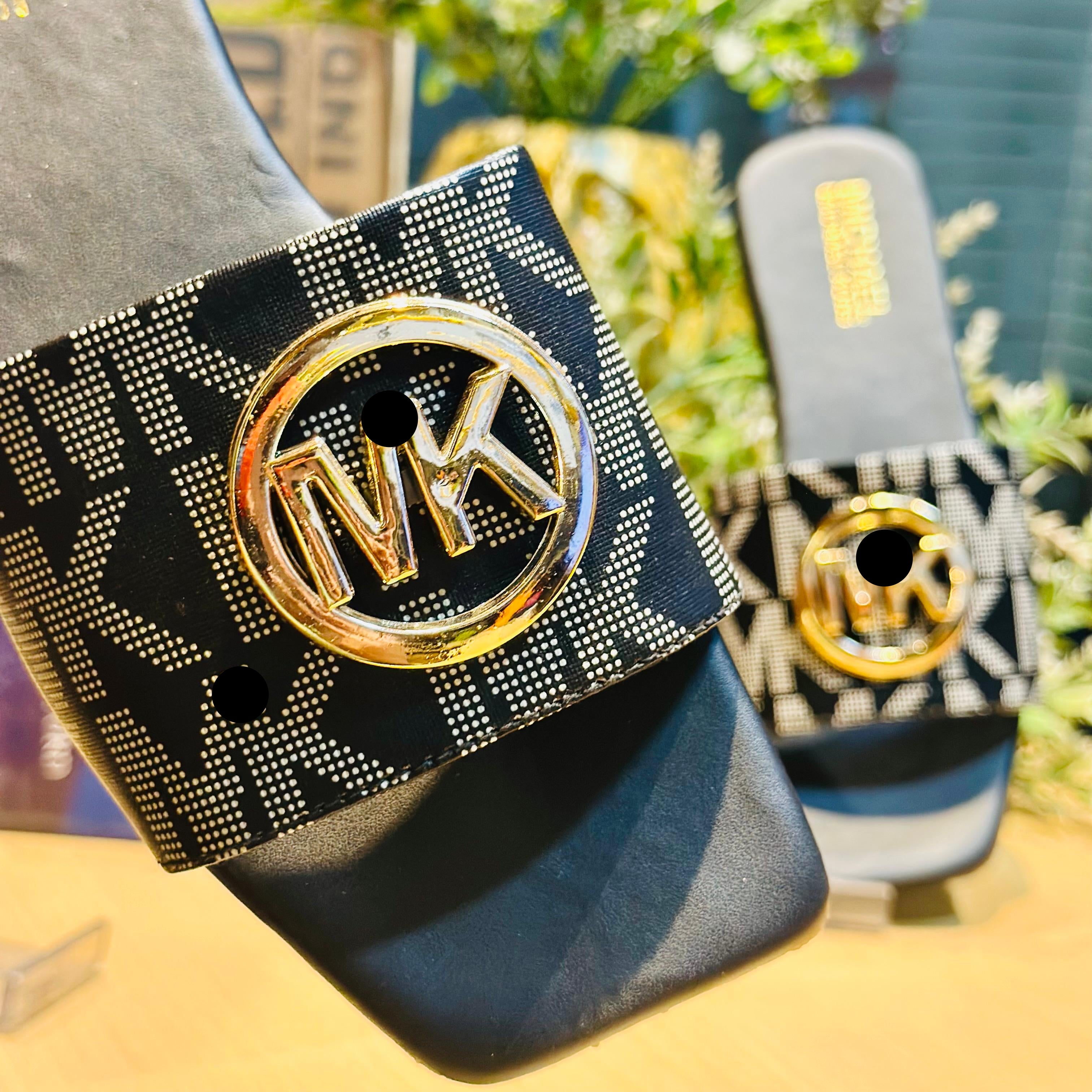 FLIP FLOPS 0514