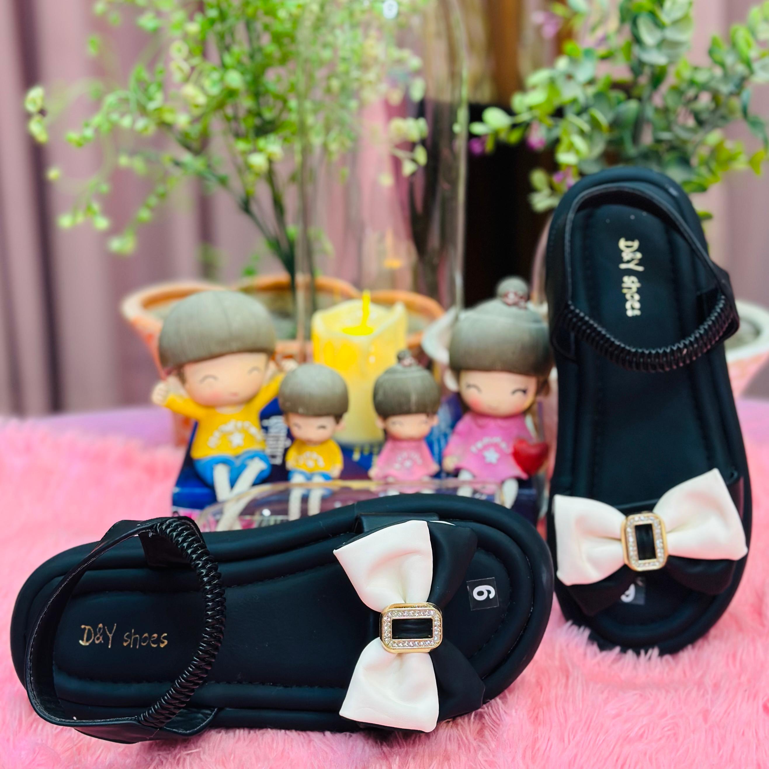 FLIP FLOPS 0625