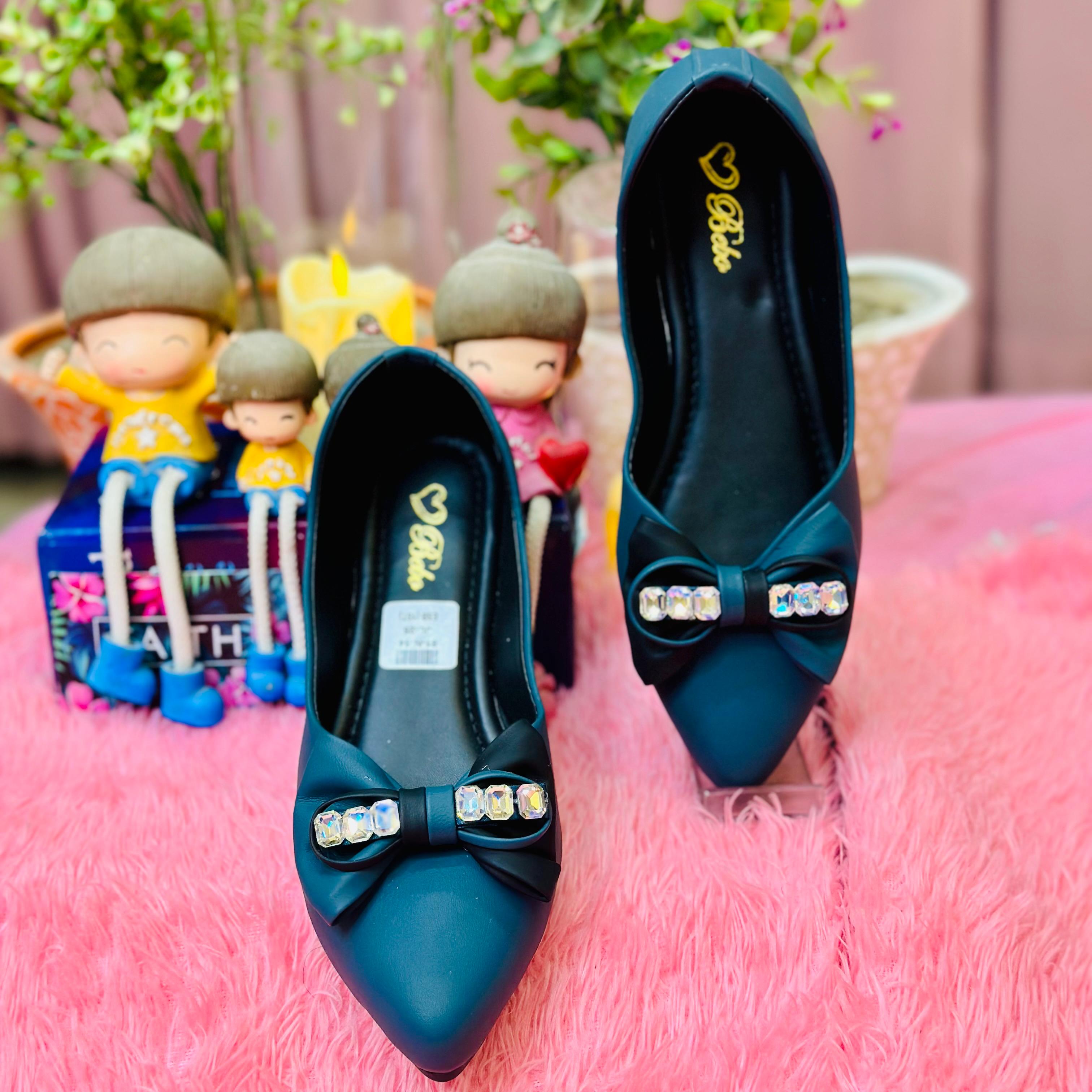 toes and flats 605