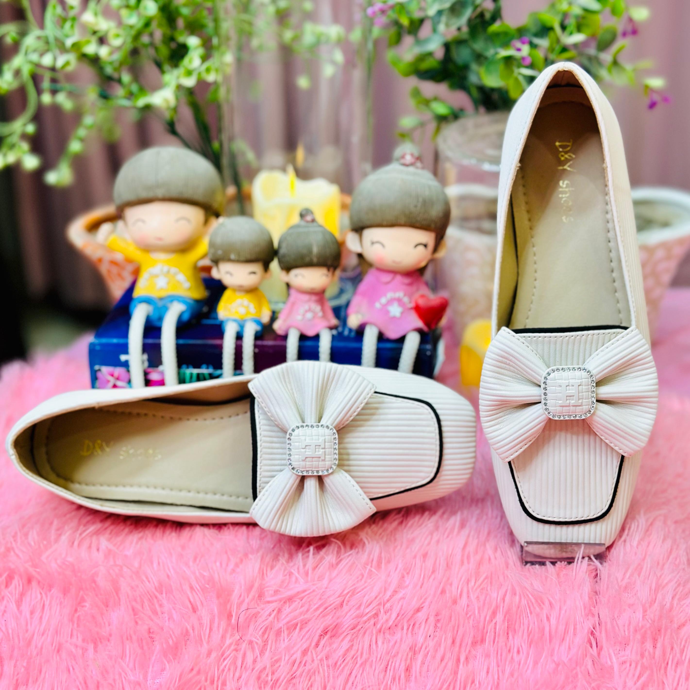 toes and flats 607