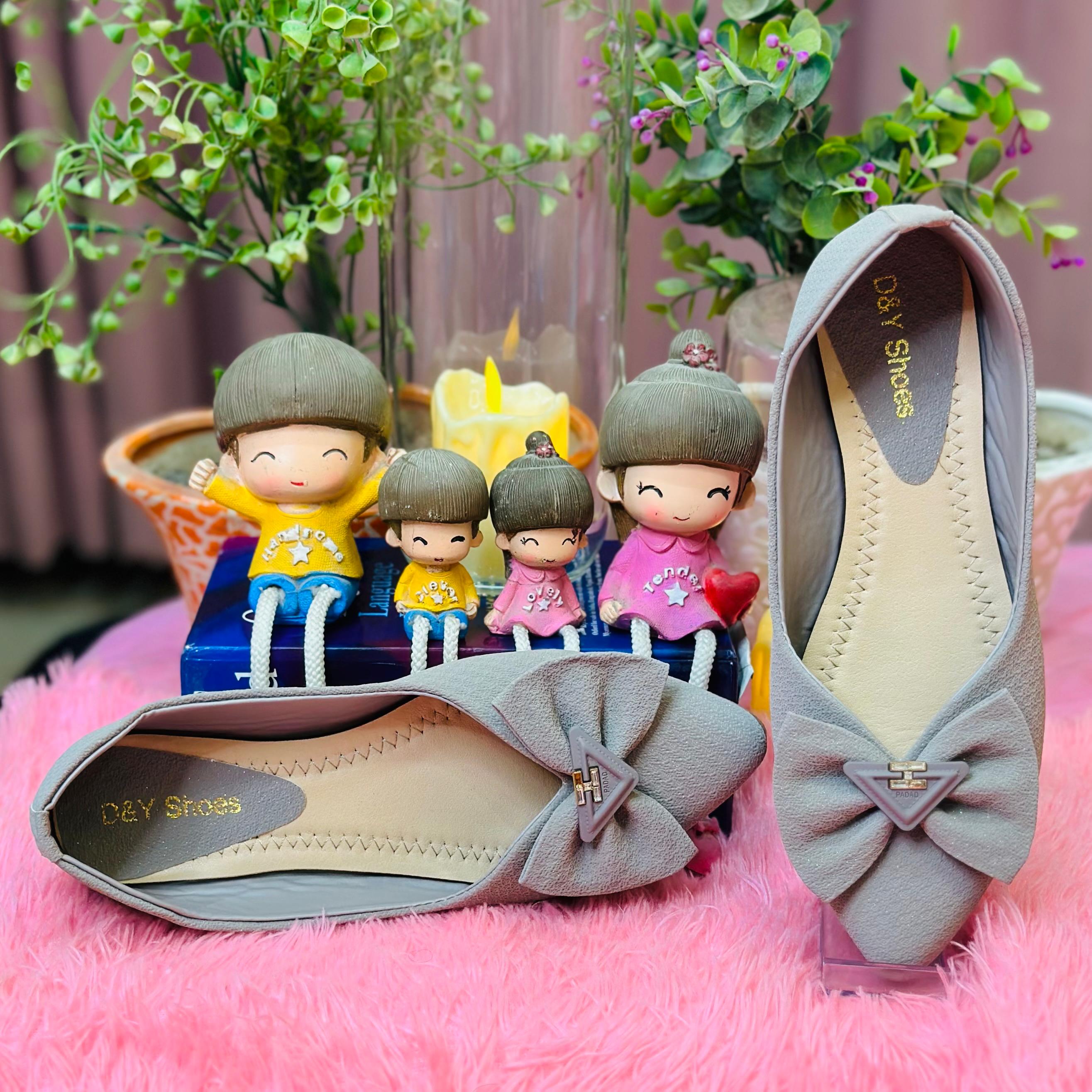 toes and flats 604 b
