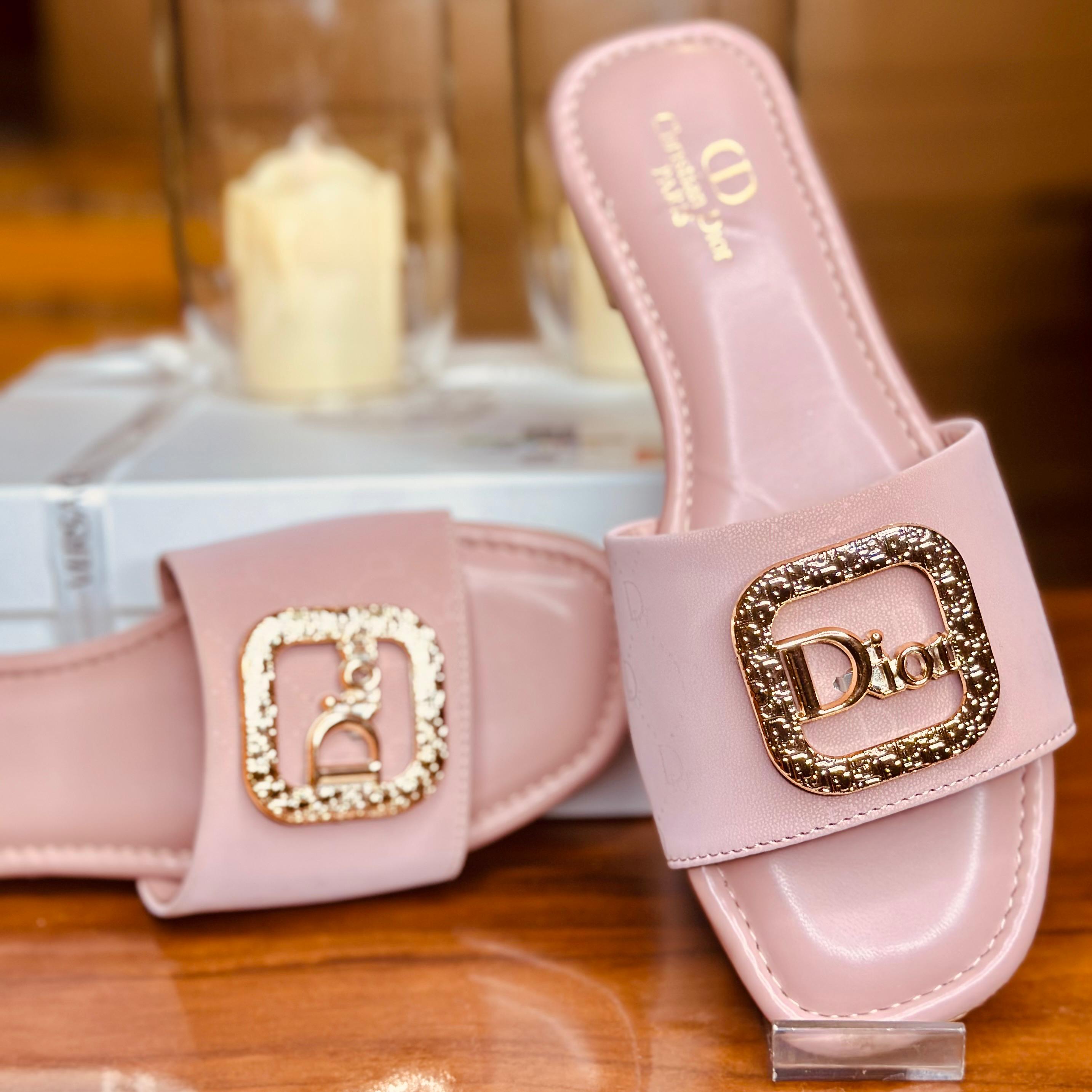 FLIP FLOPS 561