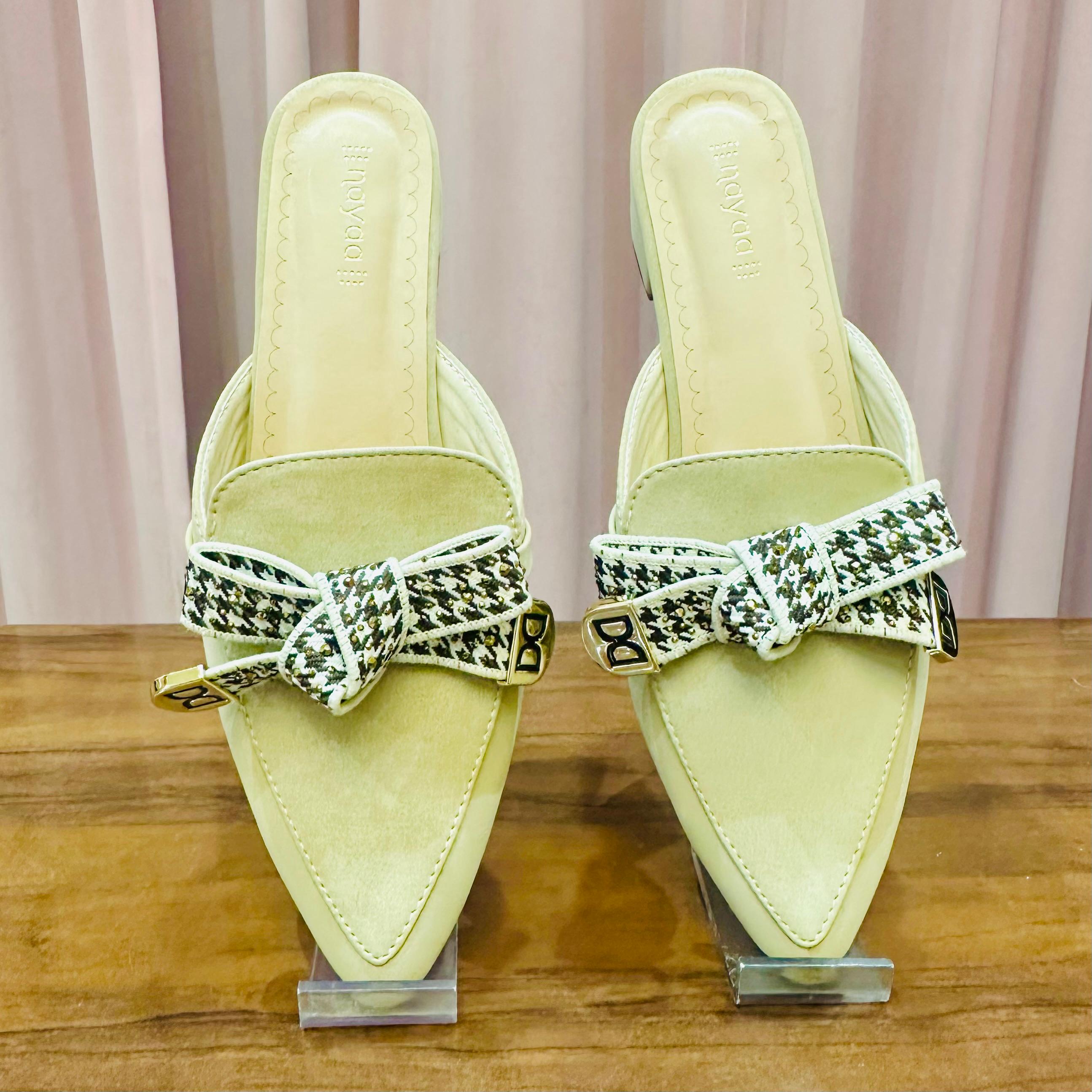 toes and flats 677