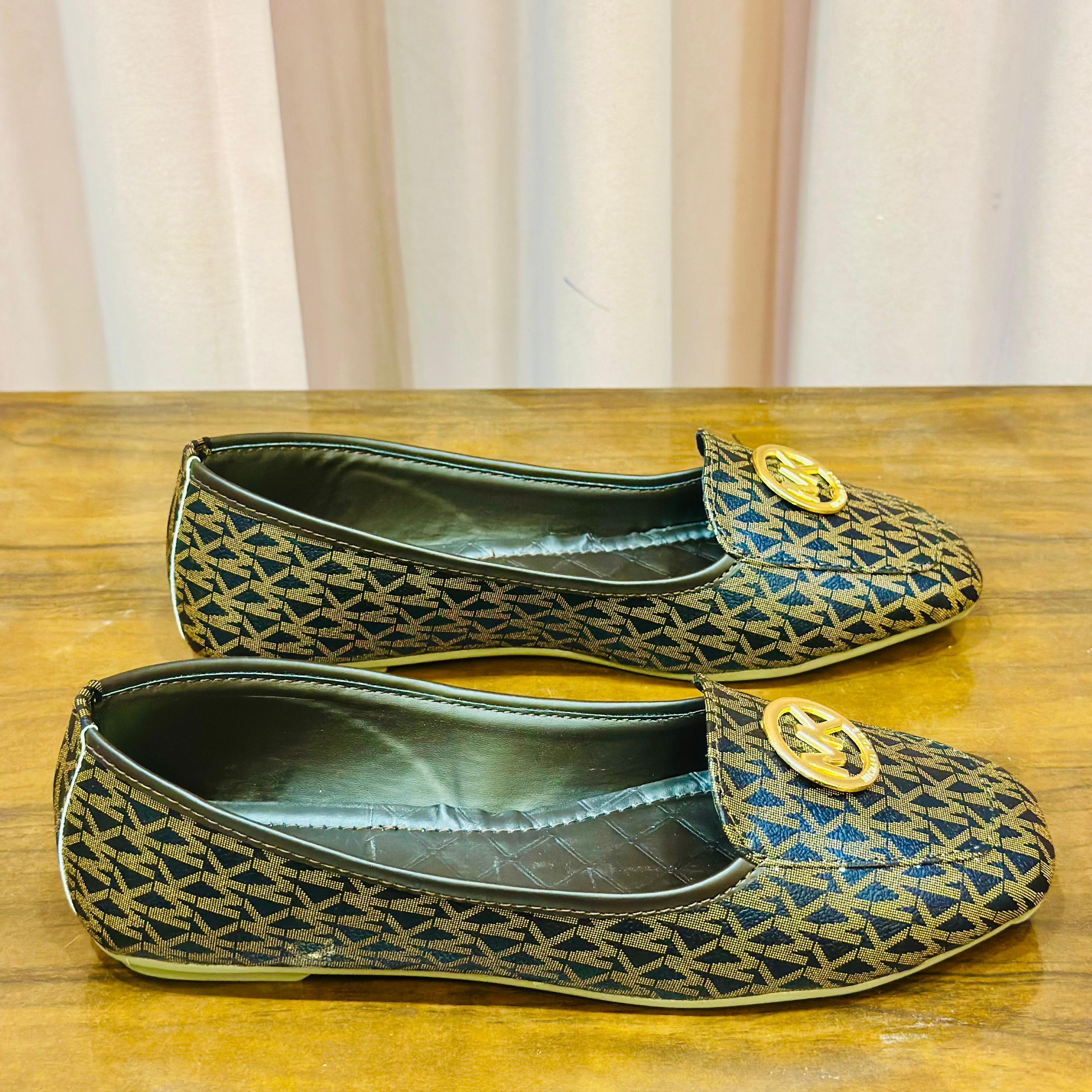 toes and flats 663