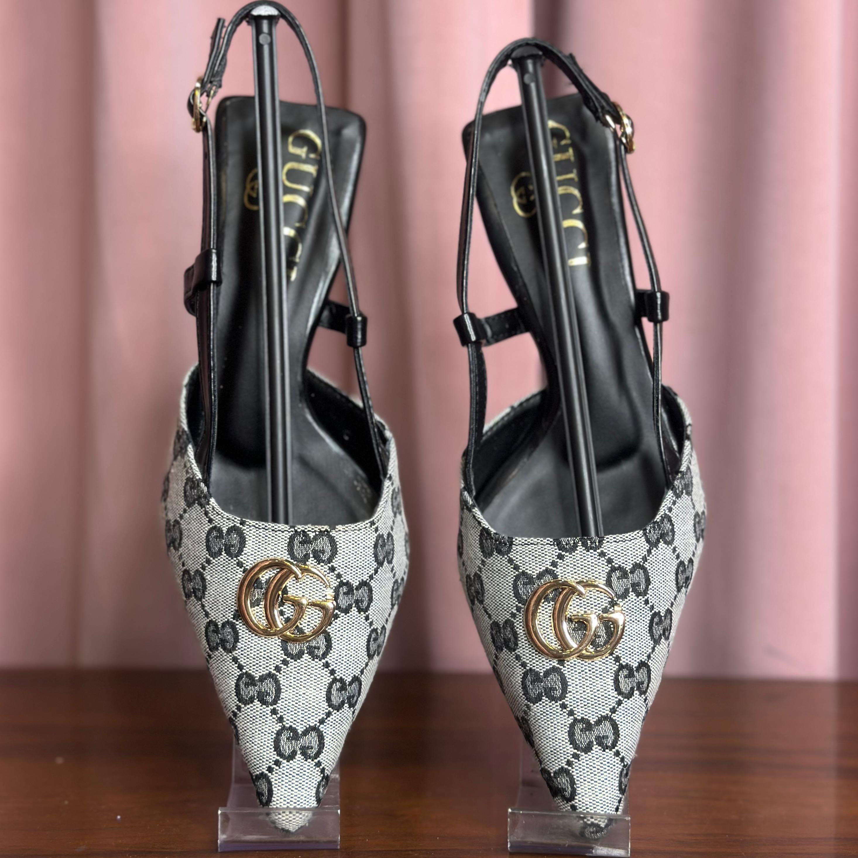 HEELS 17