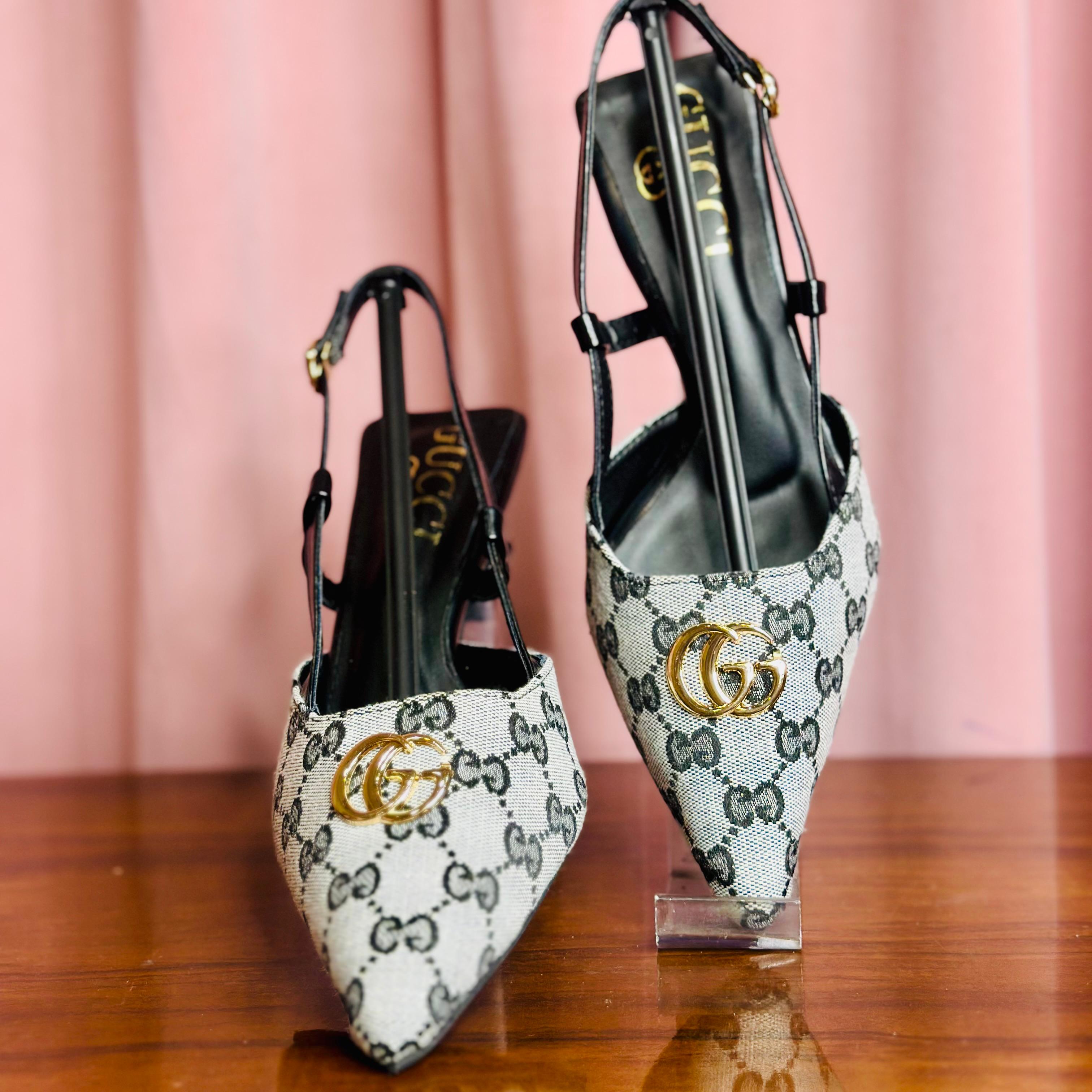 HEELS 17