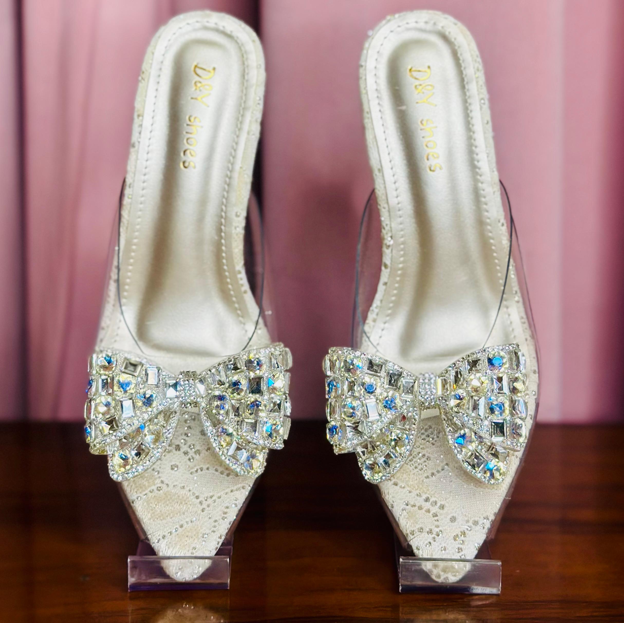 HEELS 21