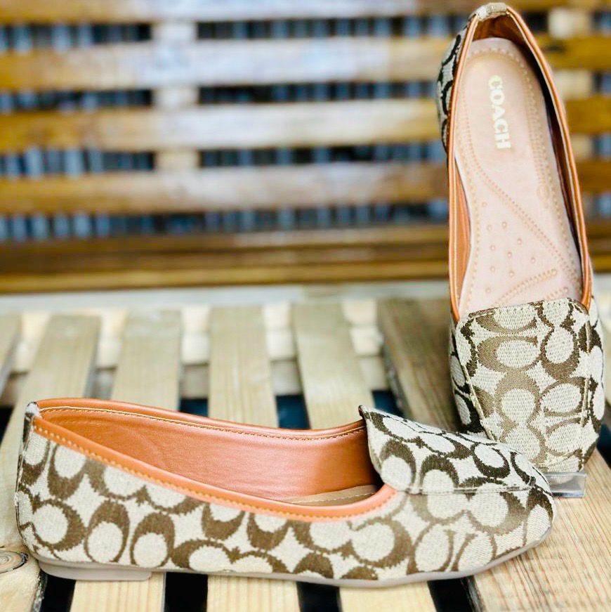 toes and flats 68100