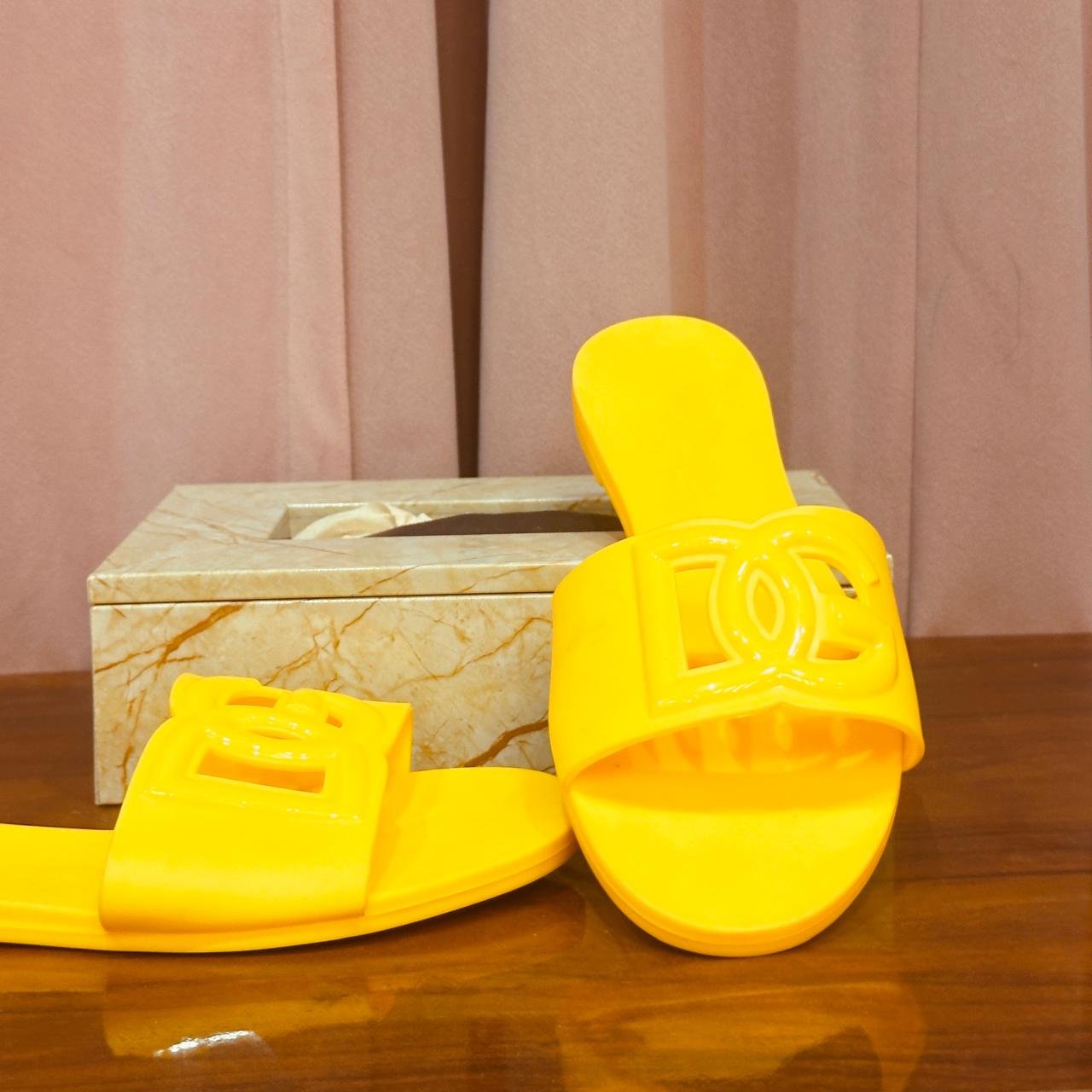 FLIP FLOPS 5235