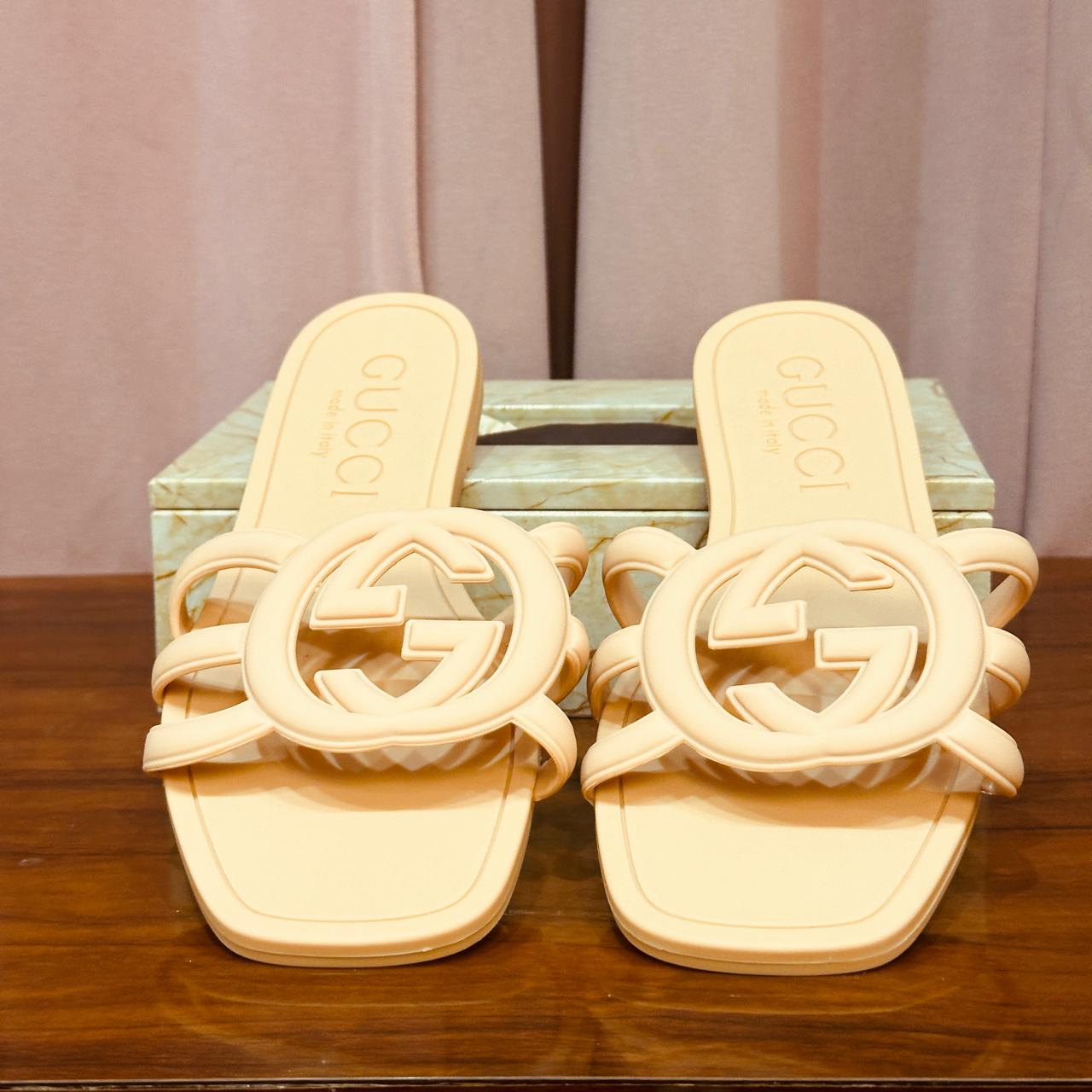 FLIP FLOPS 5237