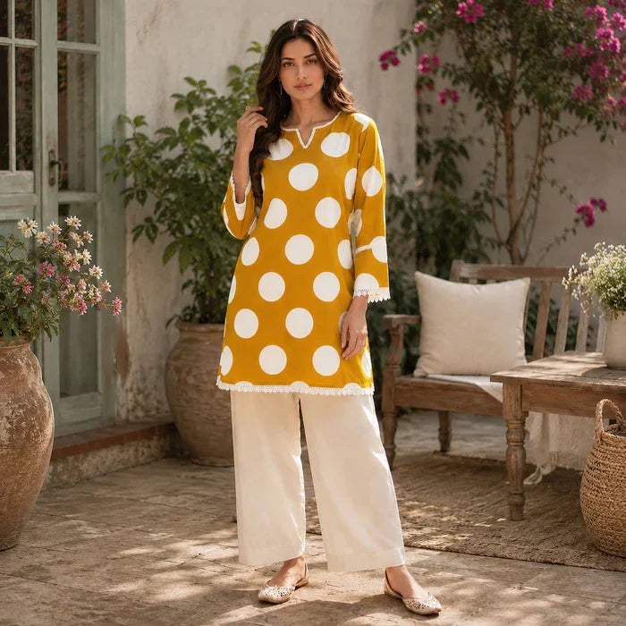 FANCY CLOTHES 0135