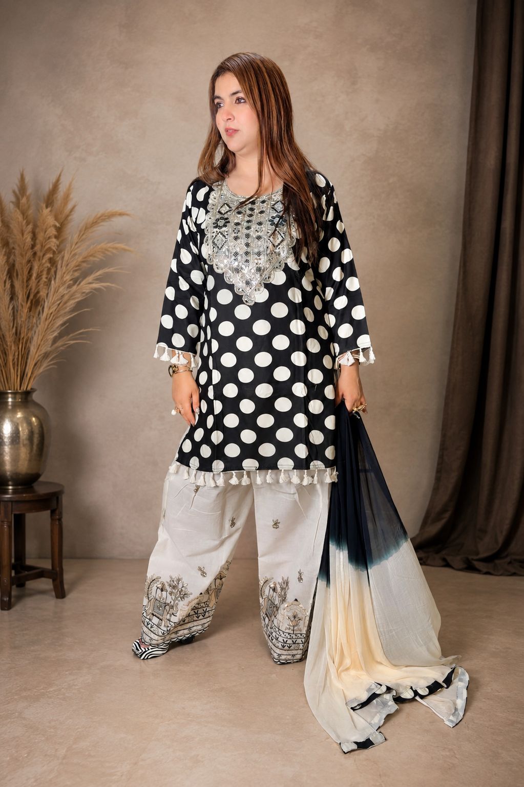 FANCY CLOTHES 5205