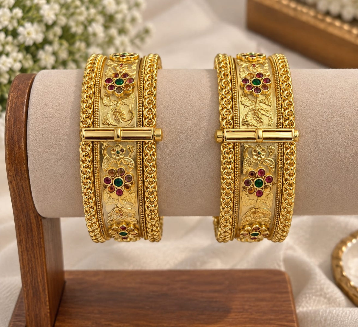 Elegant Designer Bangle for Women 20261402