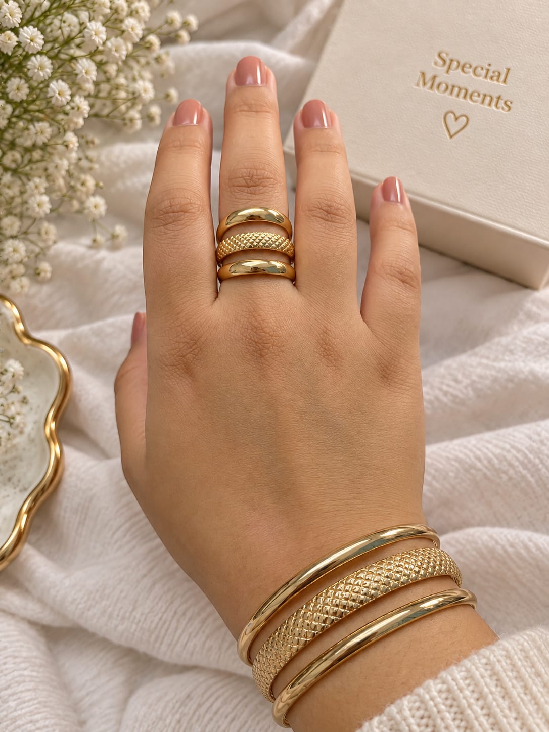 Classic Gold Layered Bracelet & Ring 20261603