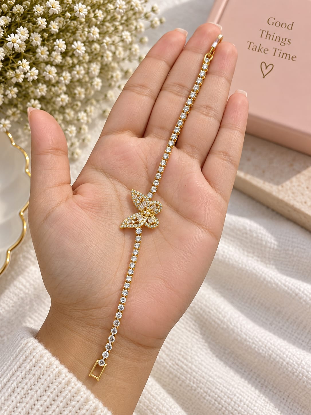 Desiner Butterfly Shinestone Bracelet 20261607