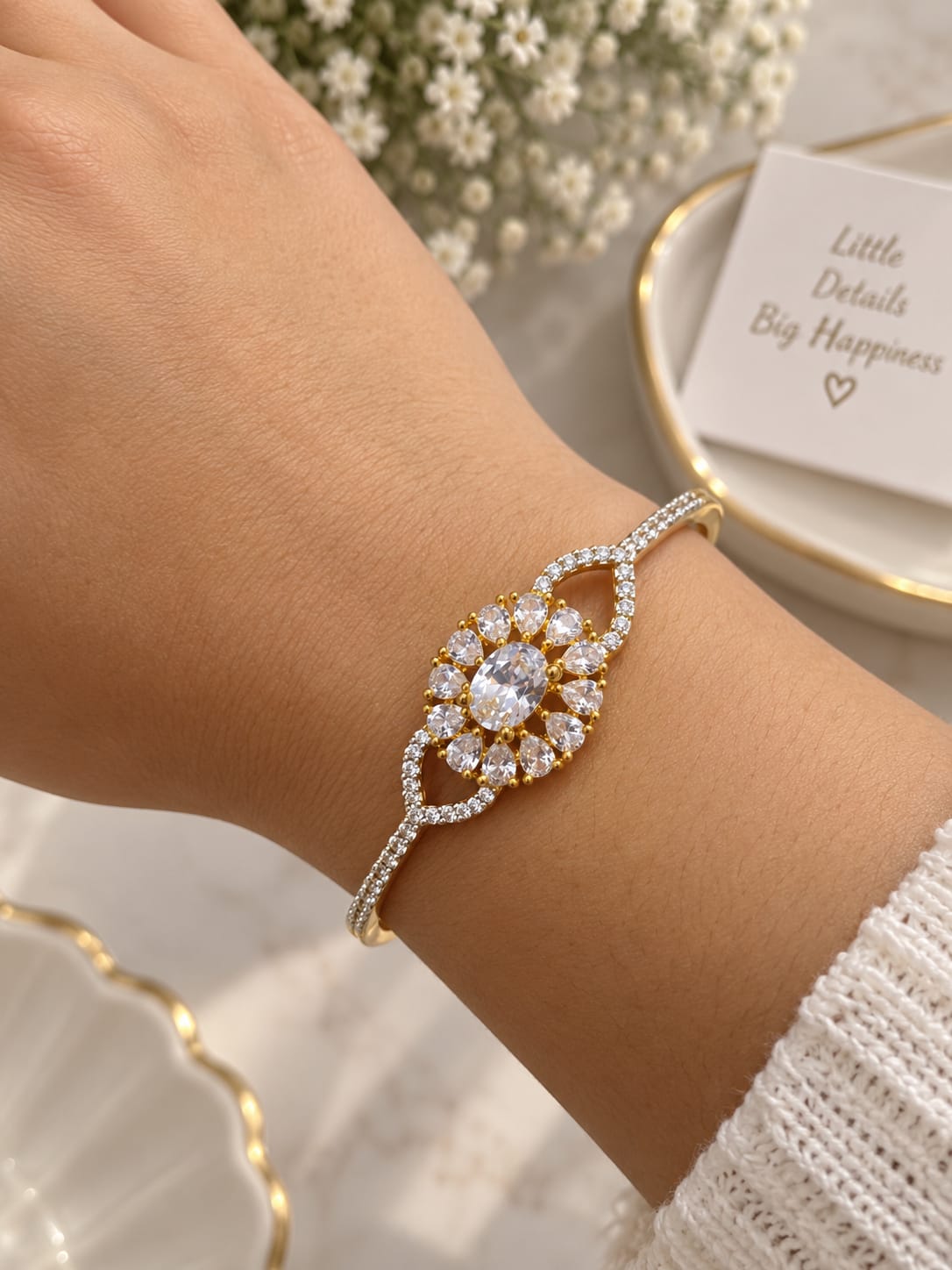 Desiner Round Shinestone Bracelet 20261702