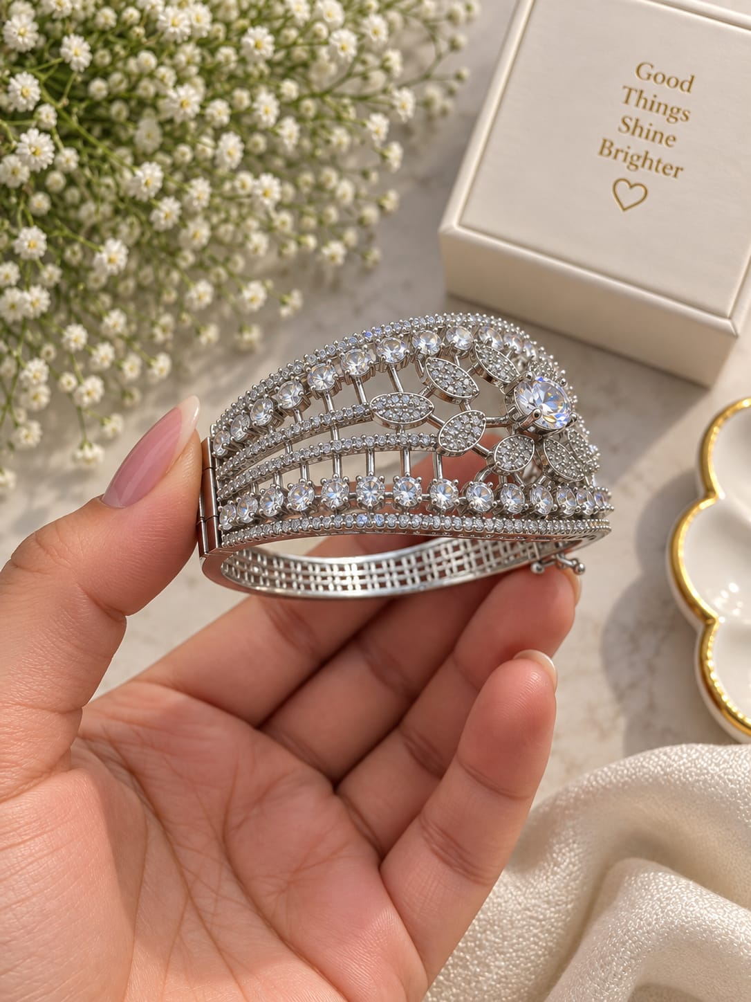 Desiner Round Sliver Shinestone Bracelet 20261707