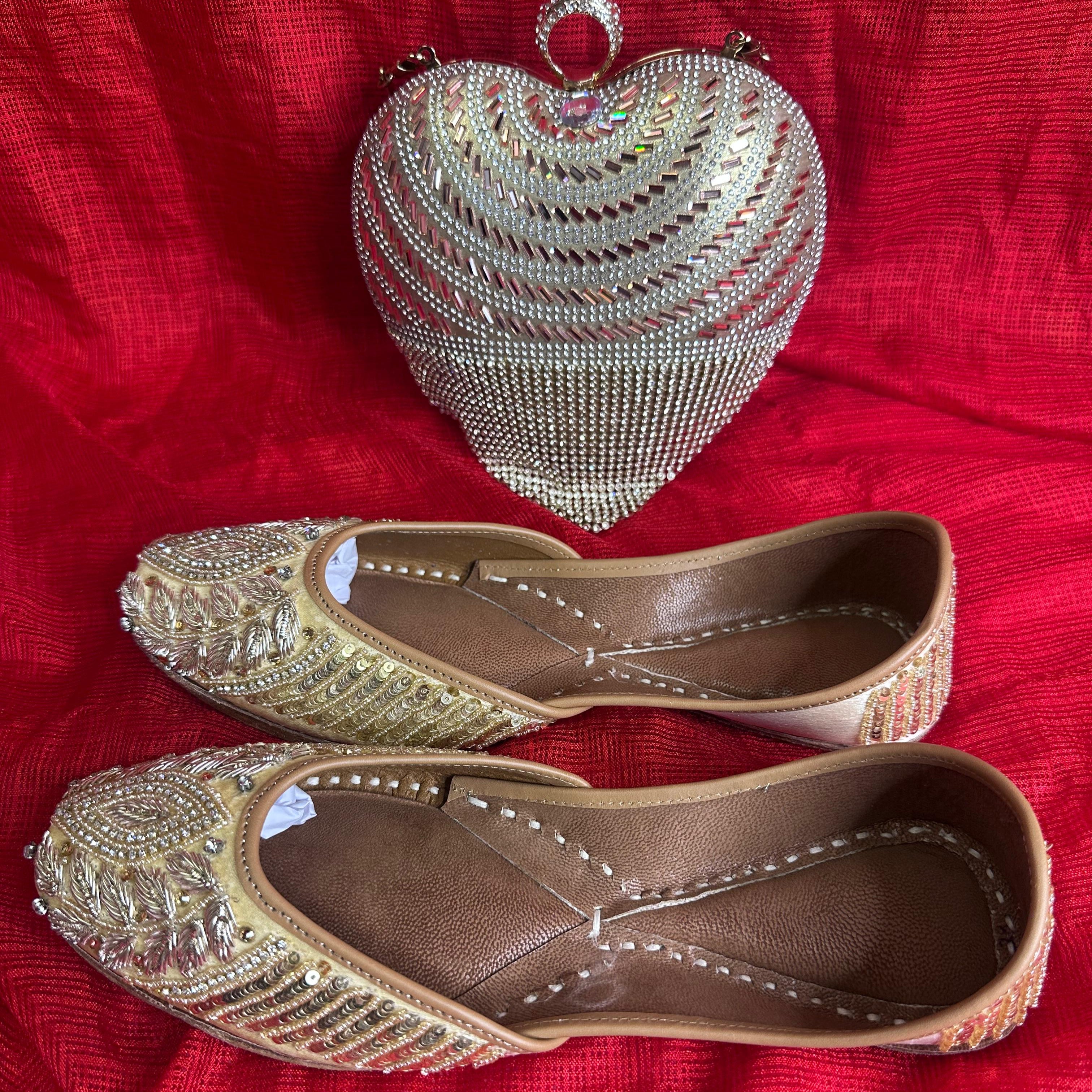 Punjabi Jutti Heavy Golden Work2803