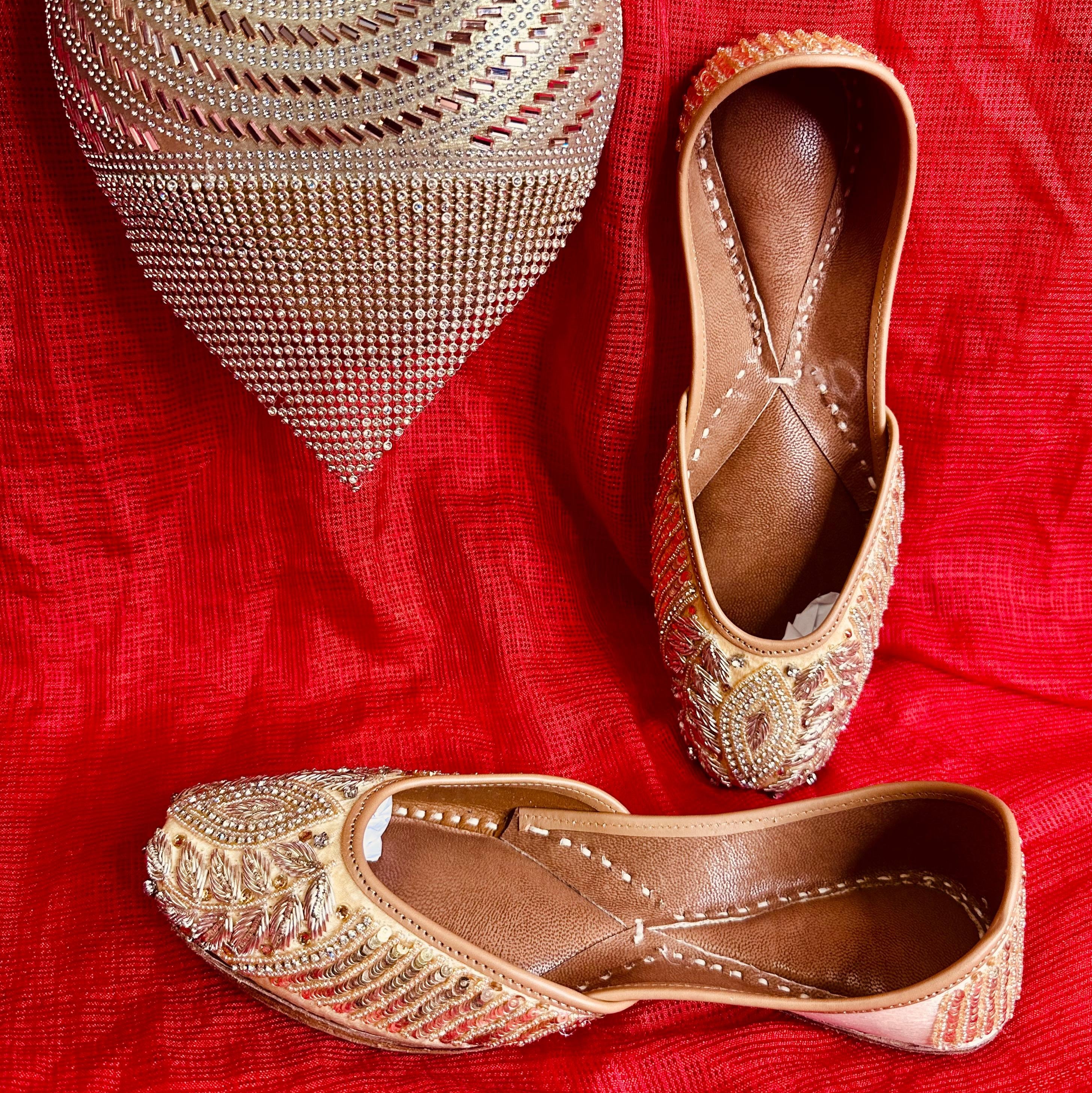 Punjabi Jutti Heavy Golden Work2803