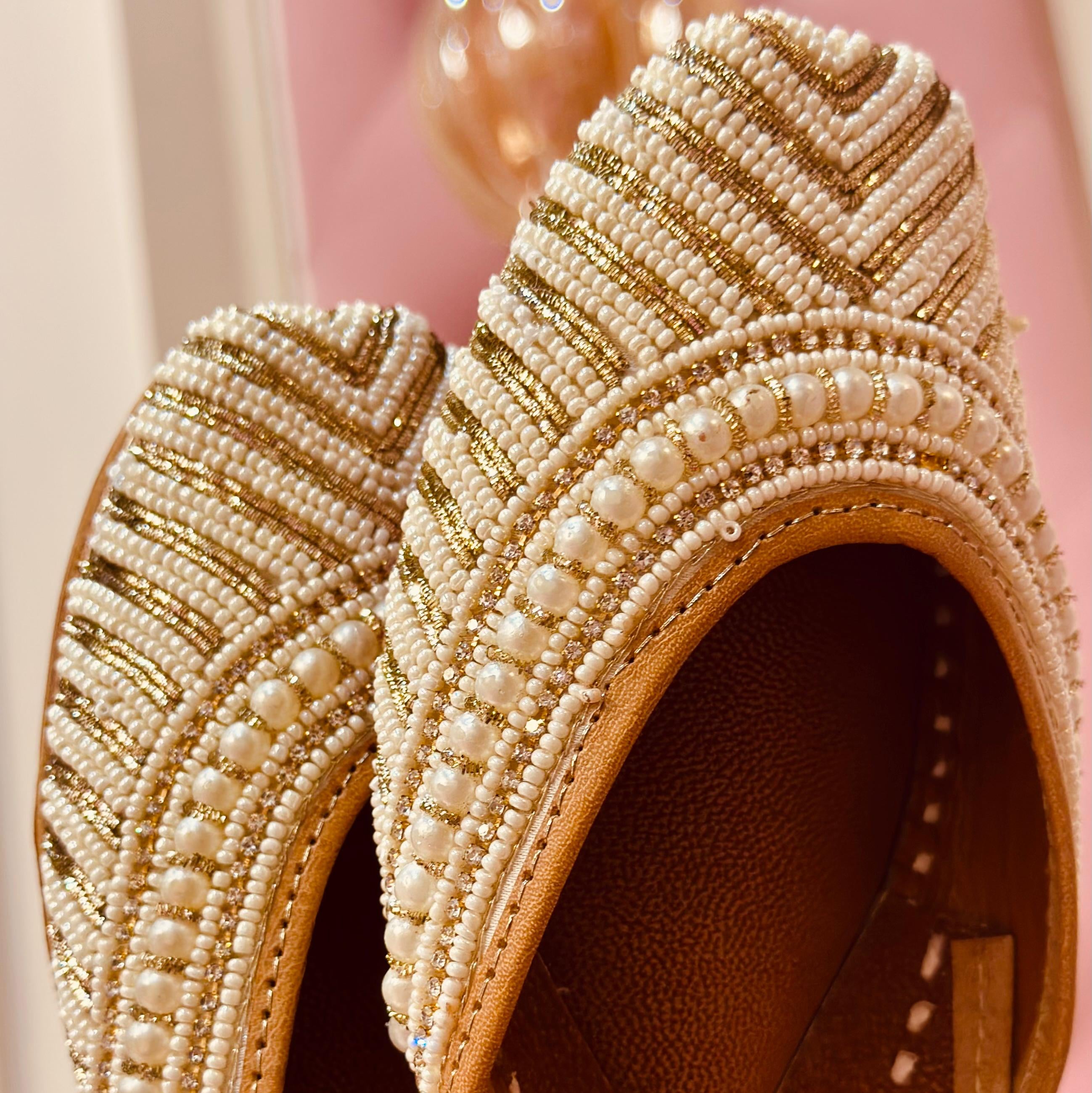 Punjabi Jutti Heavy Pearl Work2506