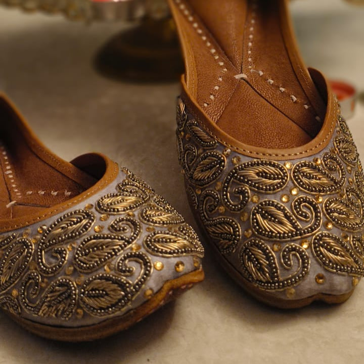 Punjabi Jutti Heavy Golden Work2802