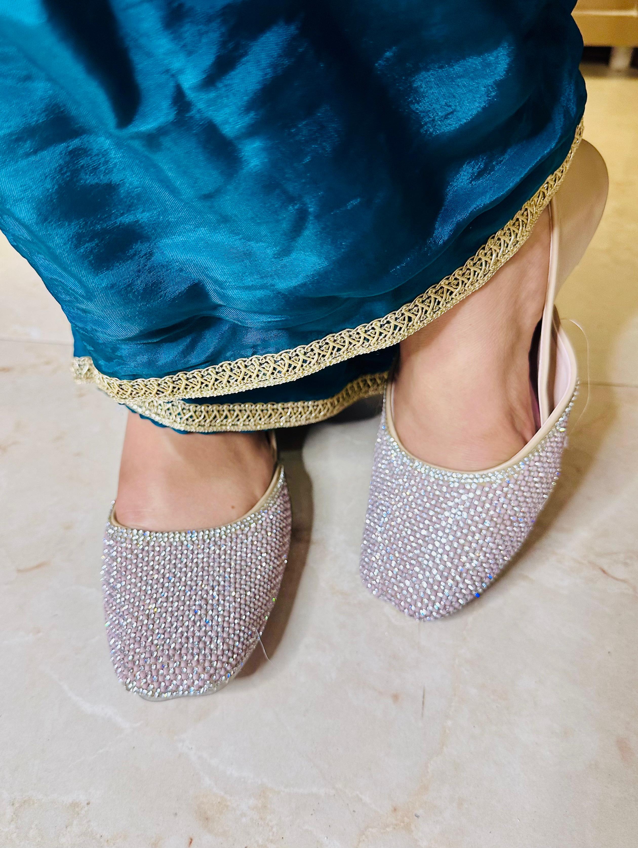 Punjabi Jutti heavy stone work 2922