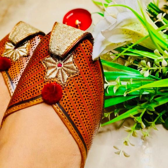 Punjabi Jutti Heavy Golden flower With Pomp Pomp Work2813