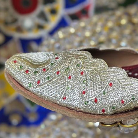 Punjabi Jutti Heavy Golden Work2814
