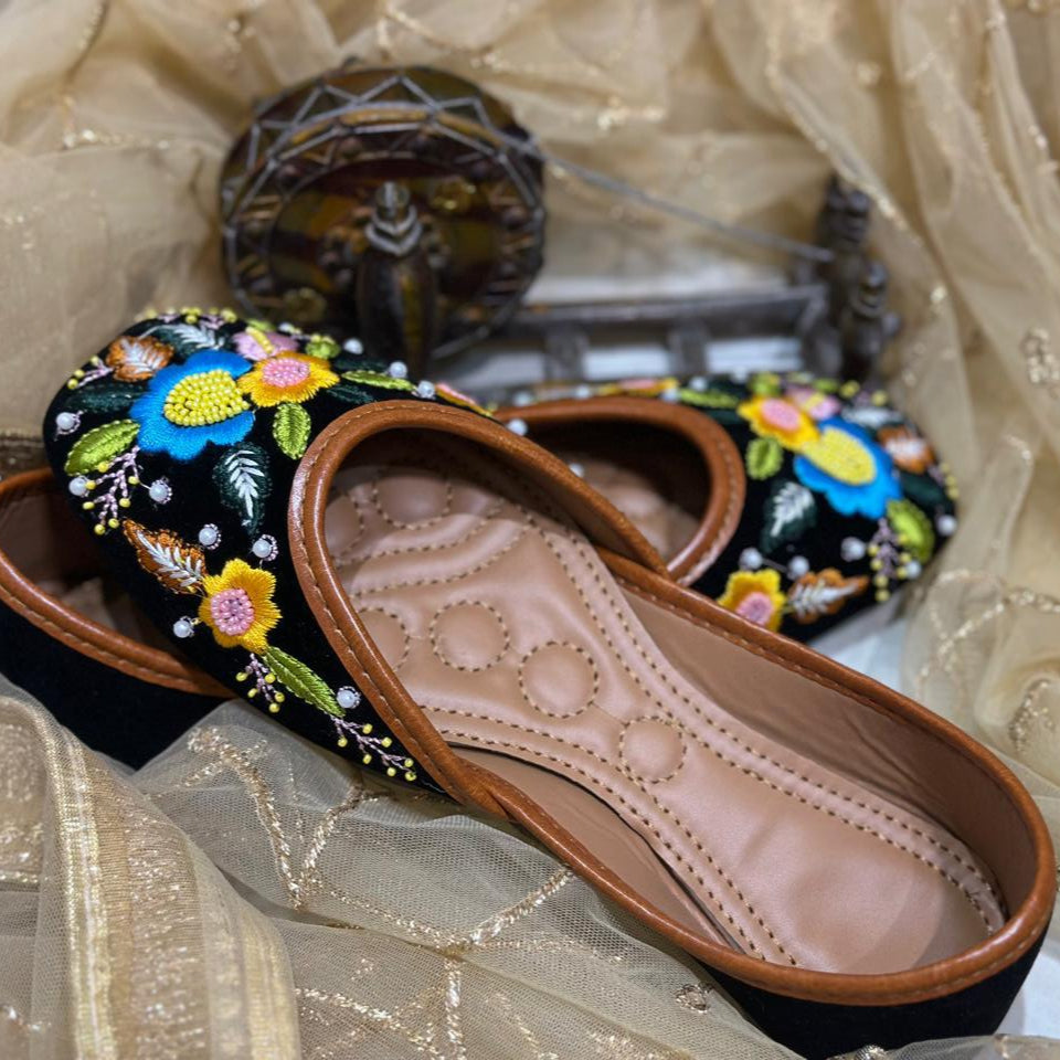 Punjabi Jutti Heavy kadai Work2820