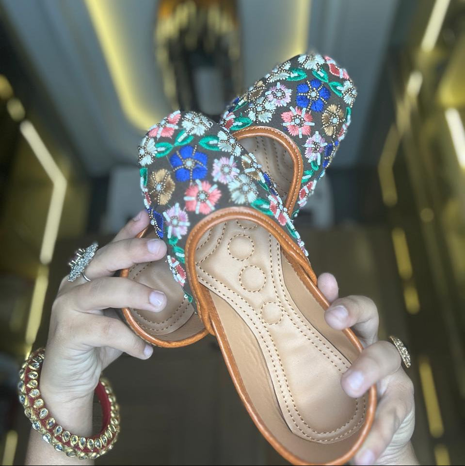 Punjabi Jutti Heavy Kadai Work2824