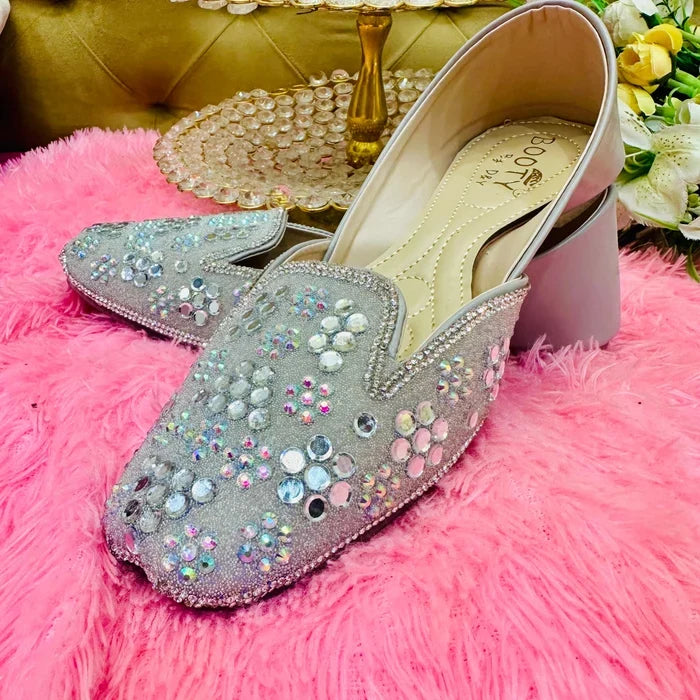 Punjabi Jutti heavy flower pearl side cut work 20260326