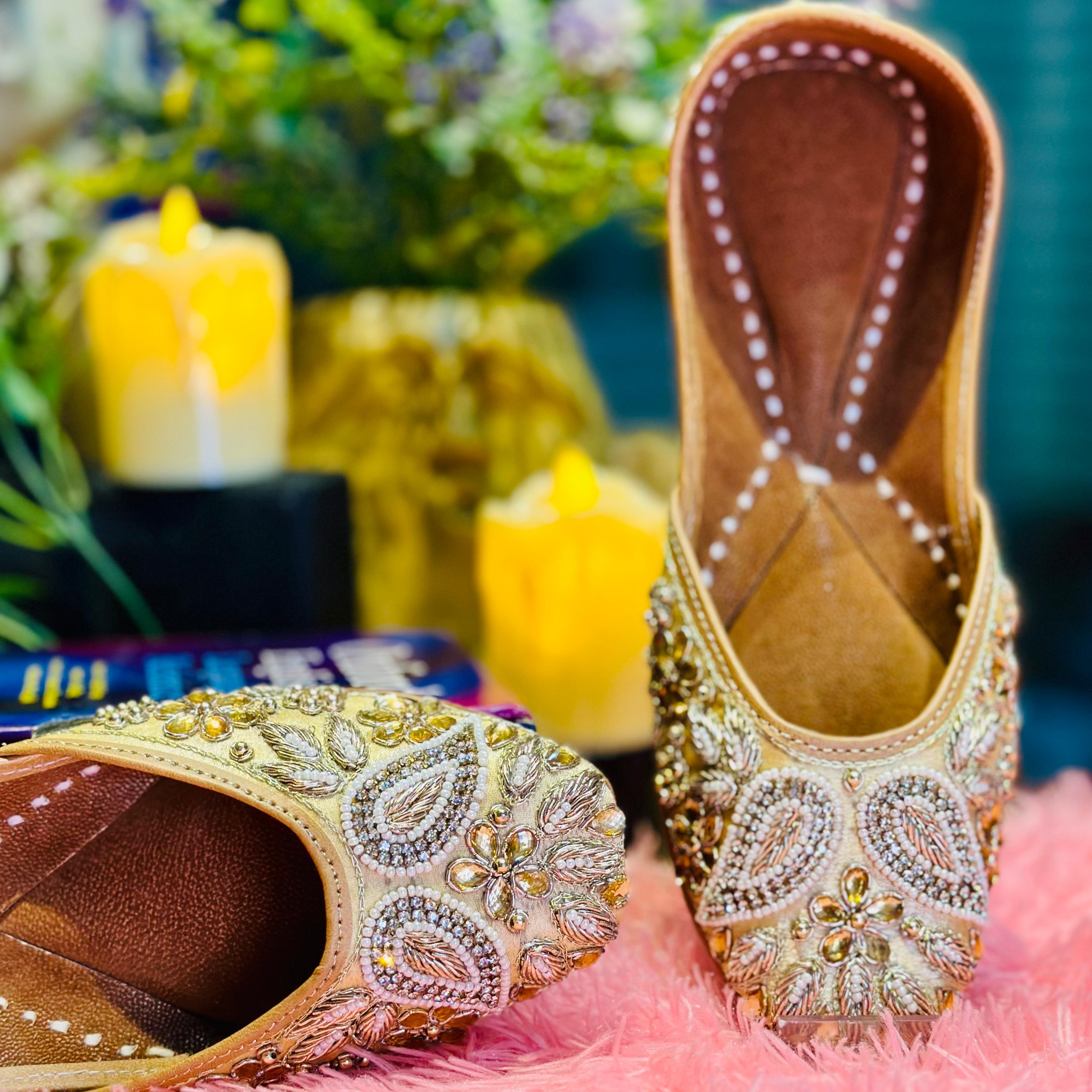 Punjabi Jutti two leaf stone work JMania2501