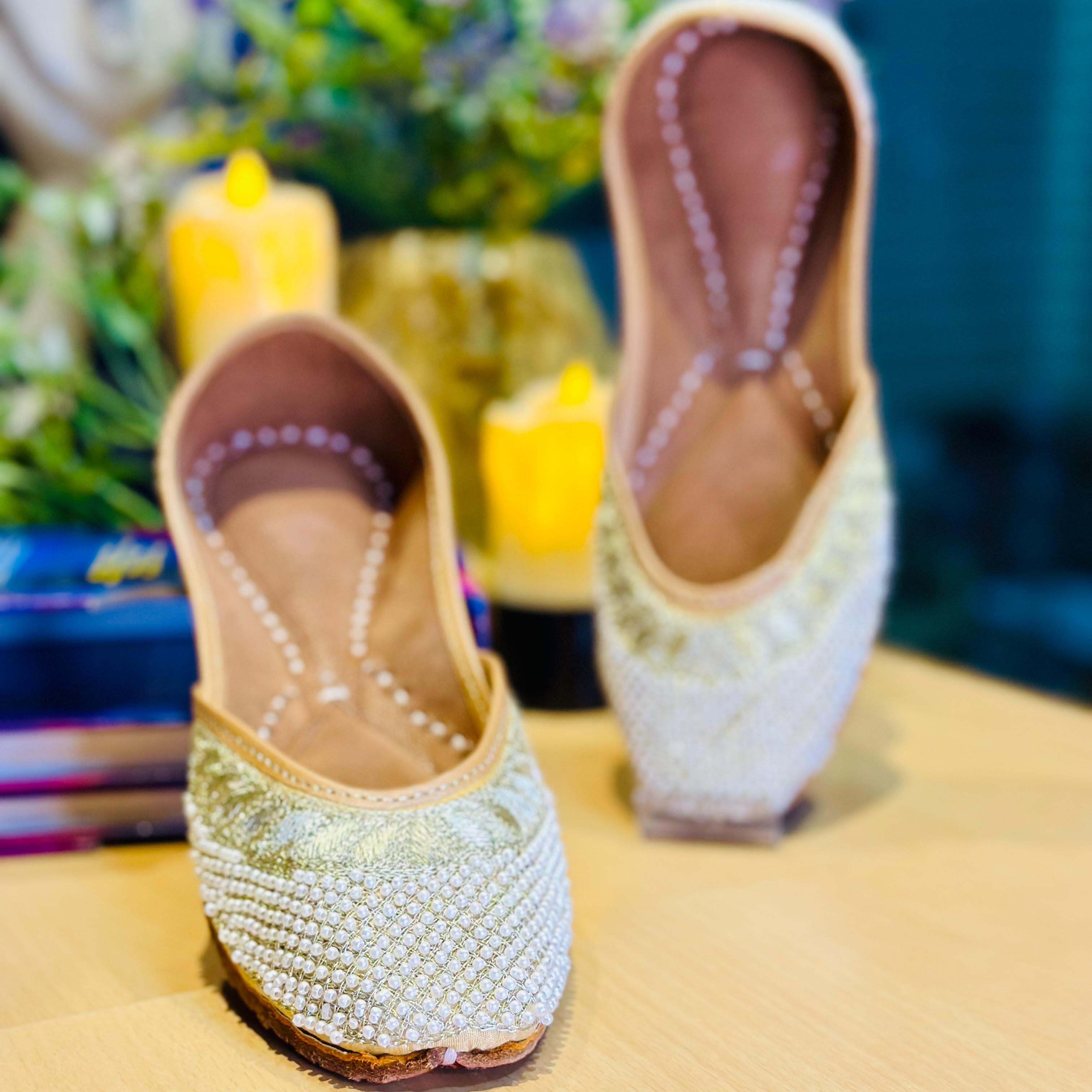 Punjabi Jutti pearl work 2919