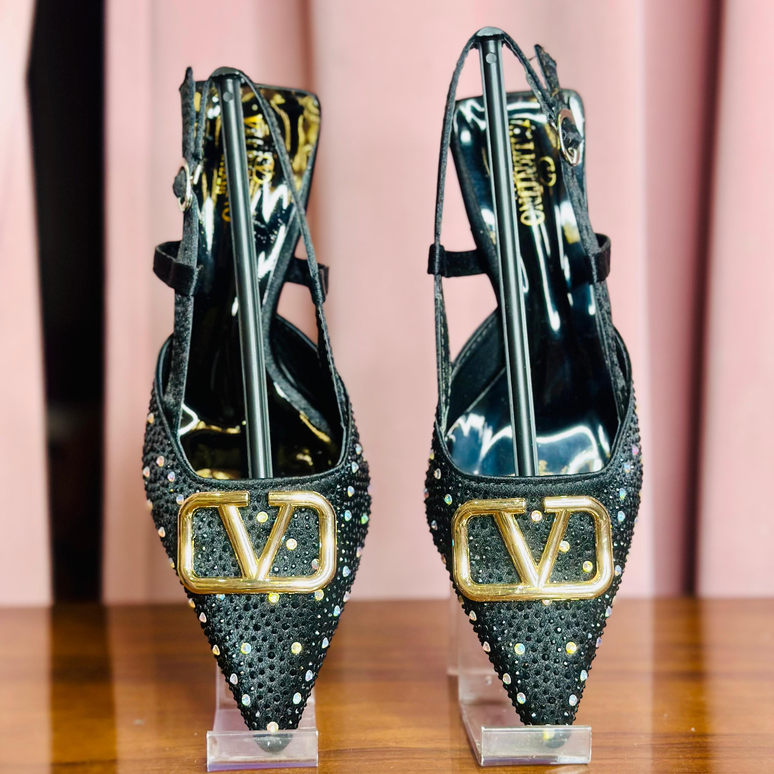 HEELS 16 b