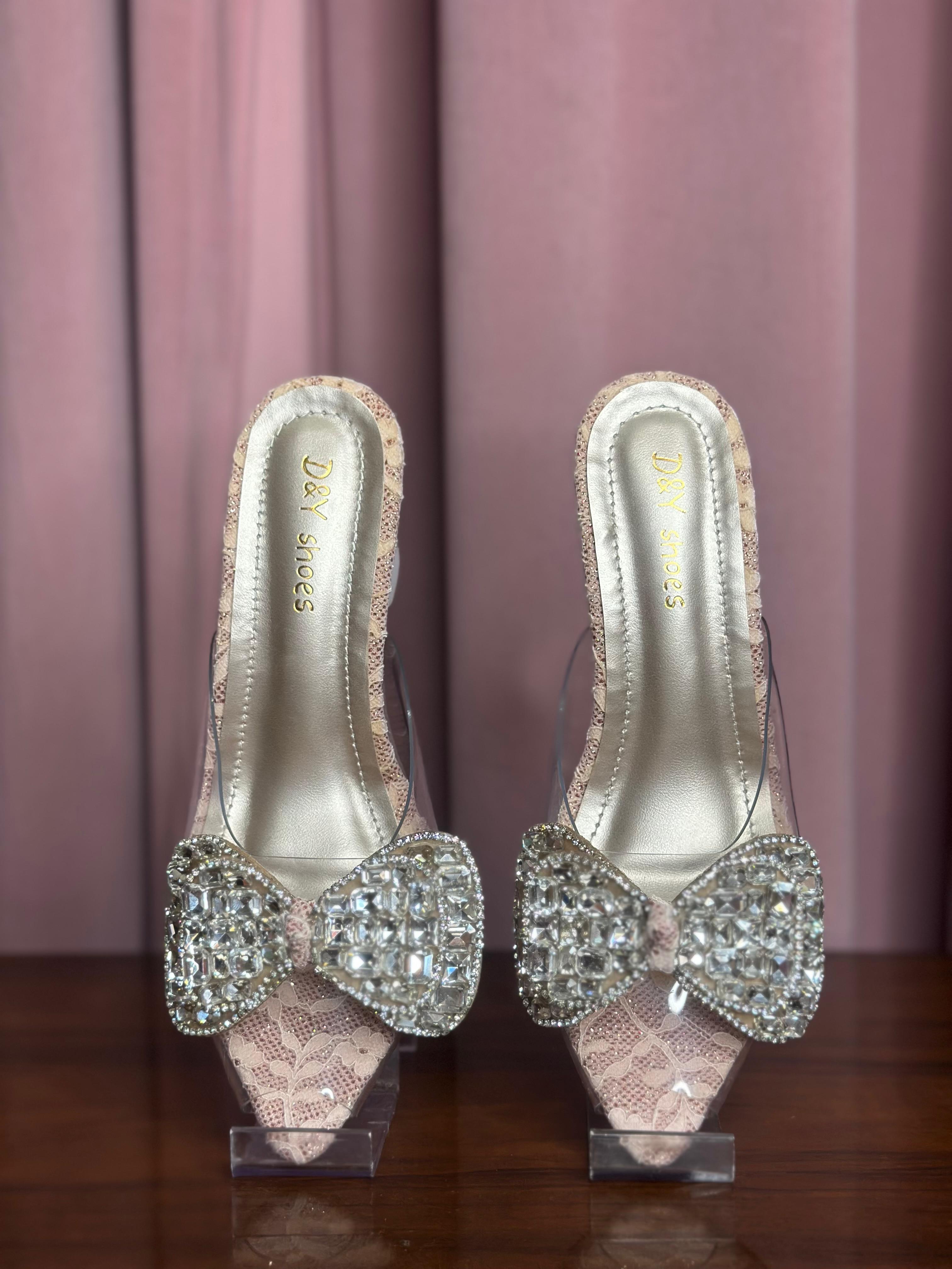 HEELS 23