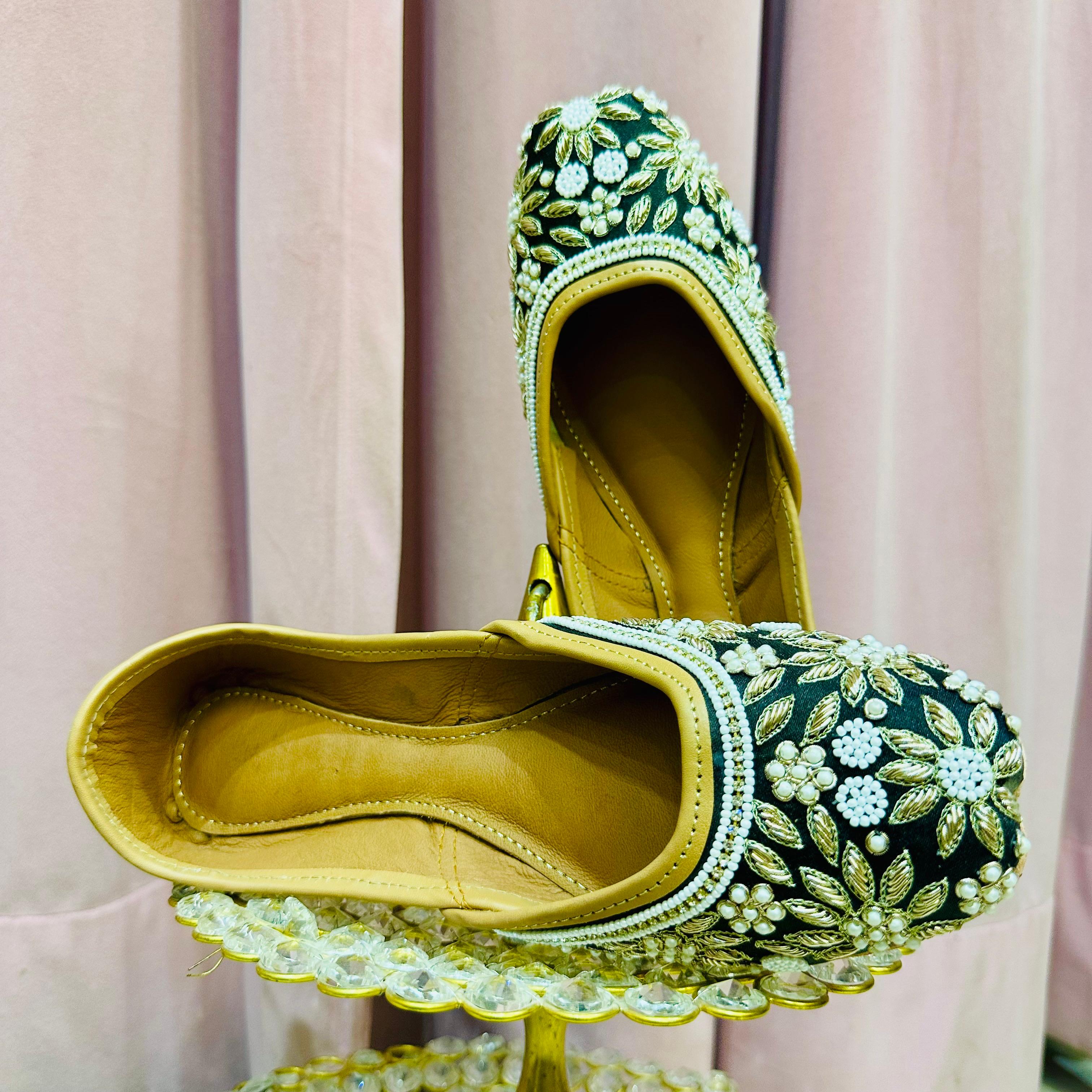Punjabi Jutti Heavy Pearl Work3224