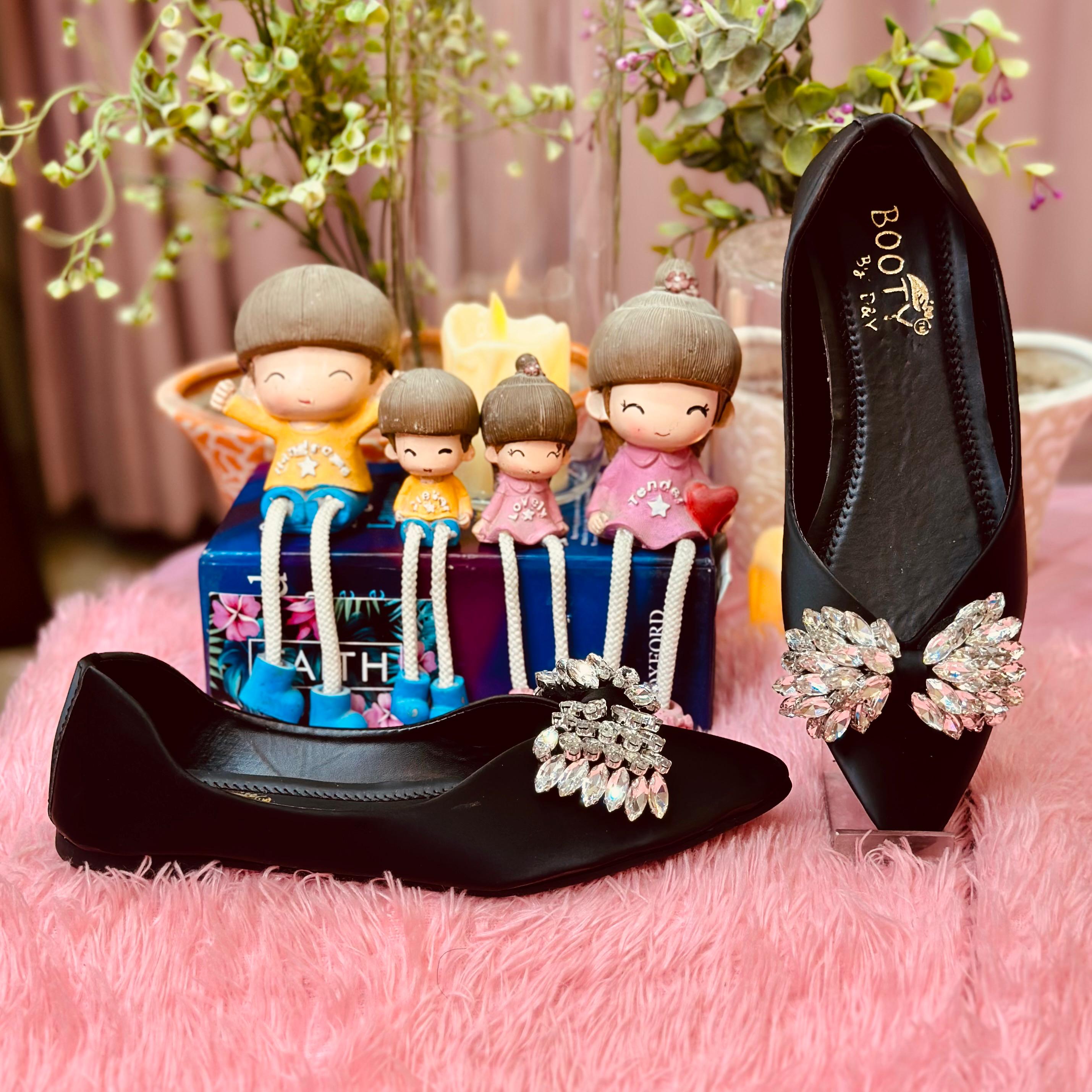 toes and flats  606