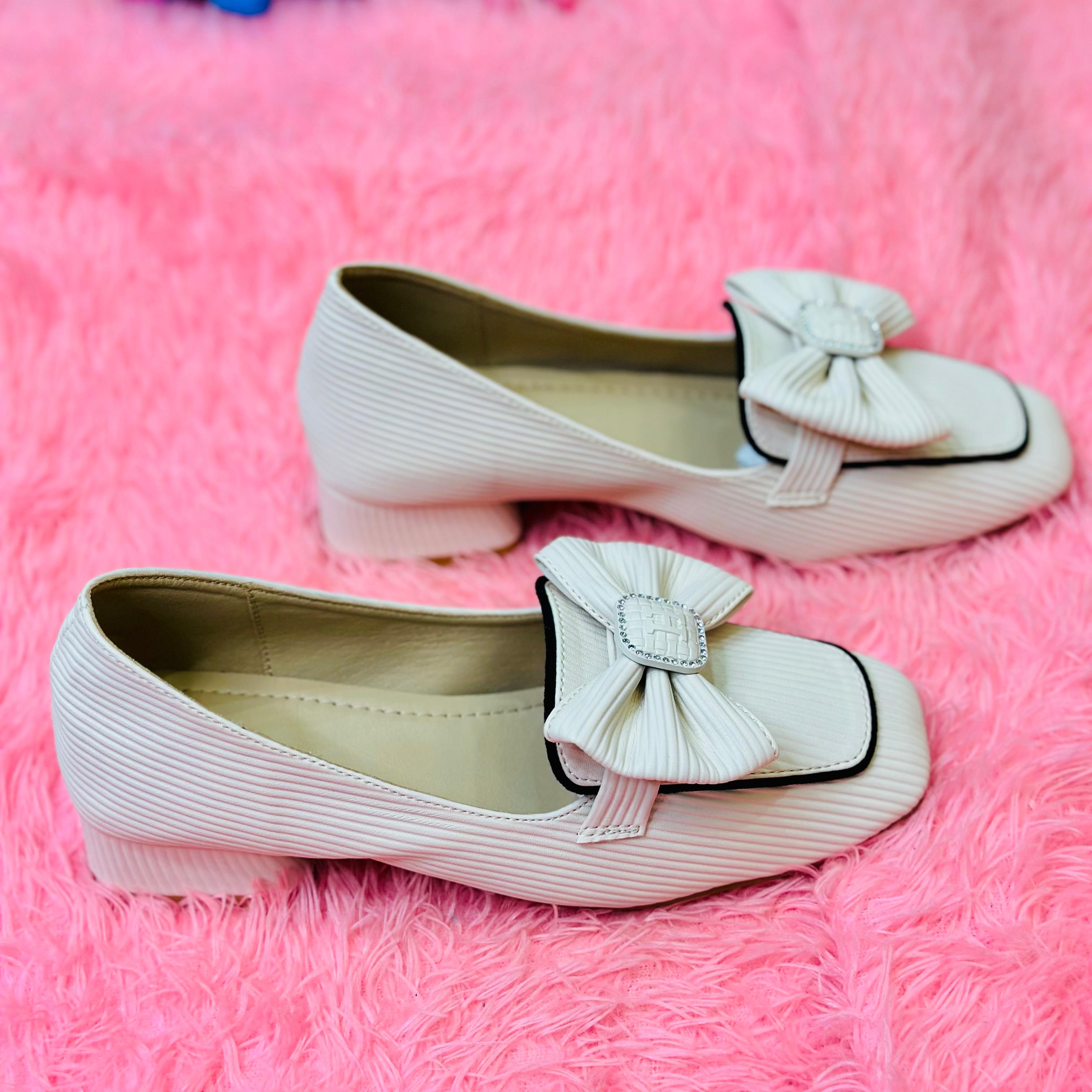 toes and flats  607