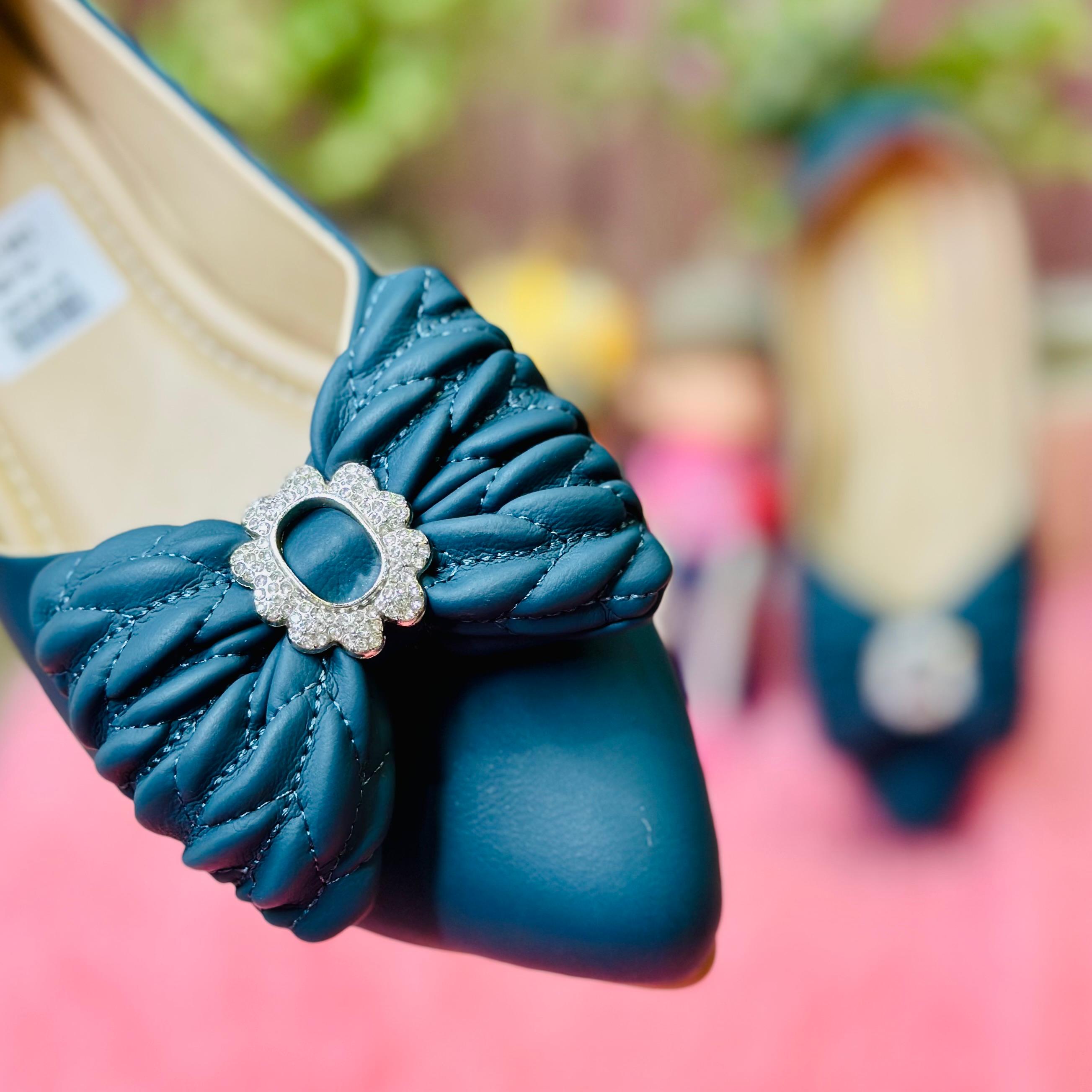 toes and flats  611
