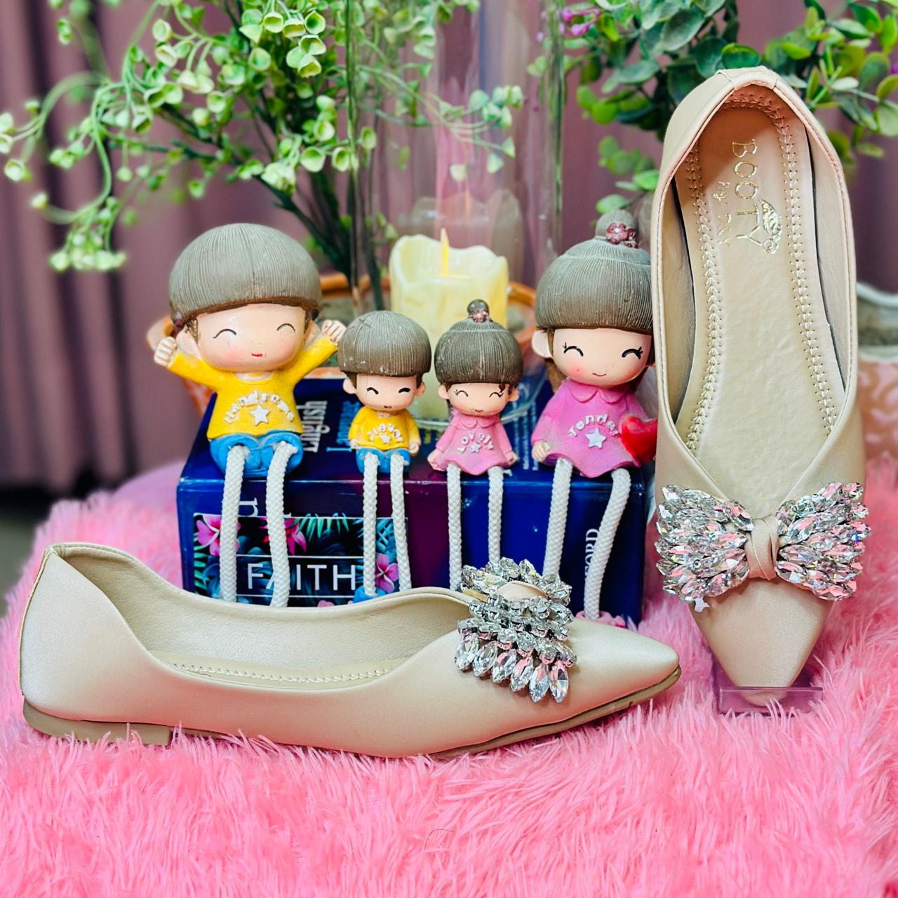 toes and flats  606 B
