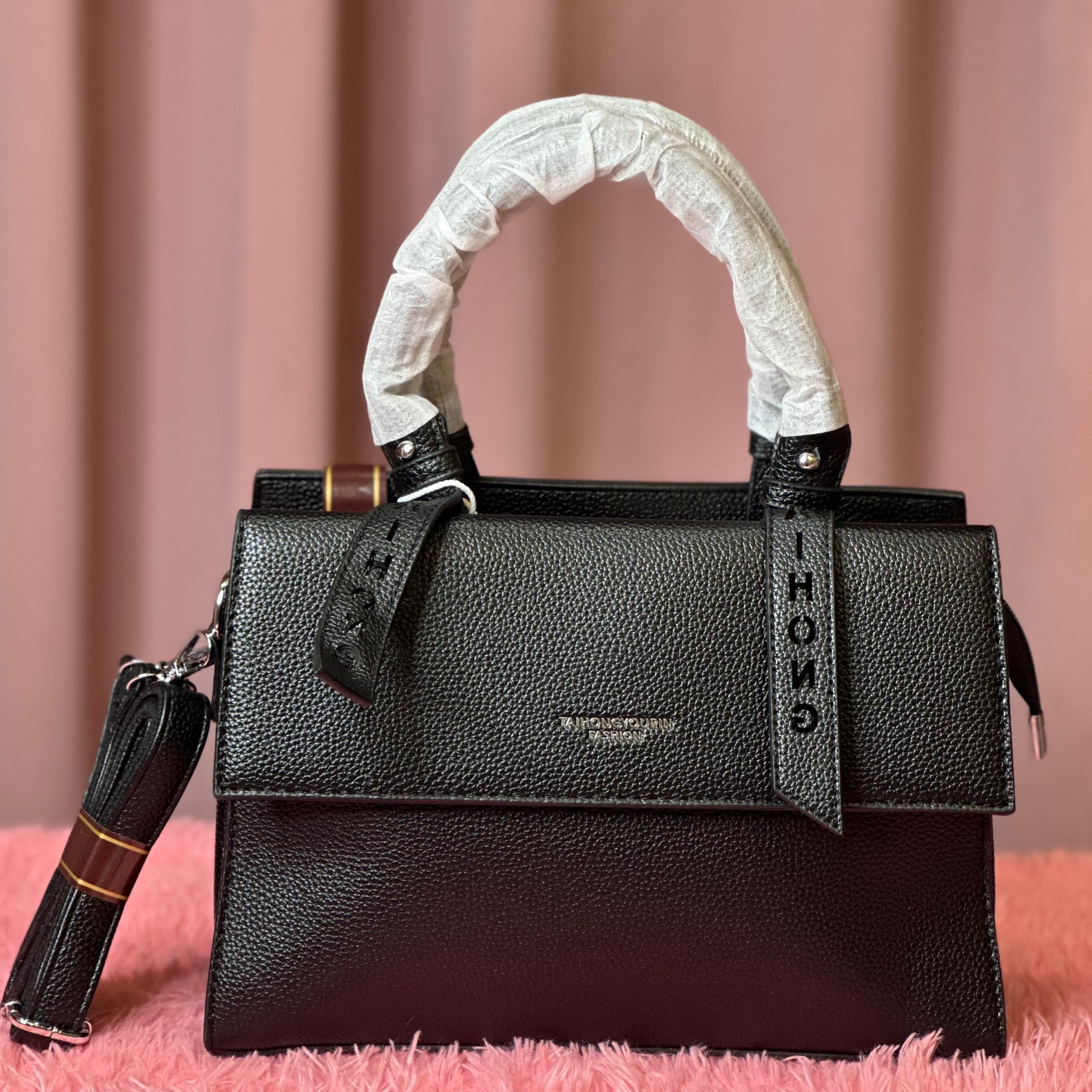 TOTS AND BAGS 04