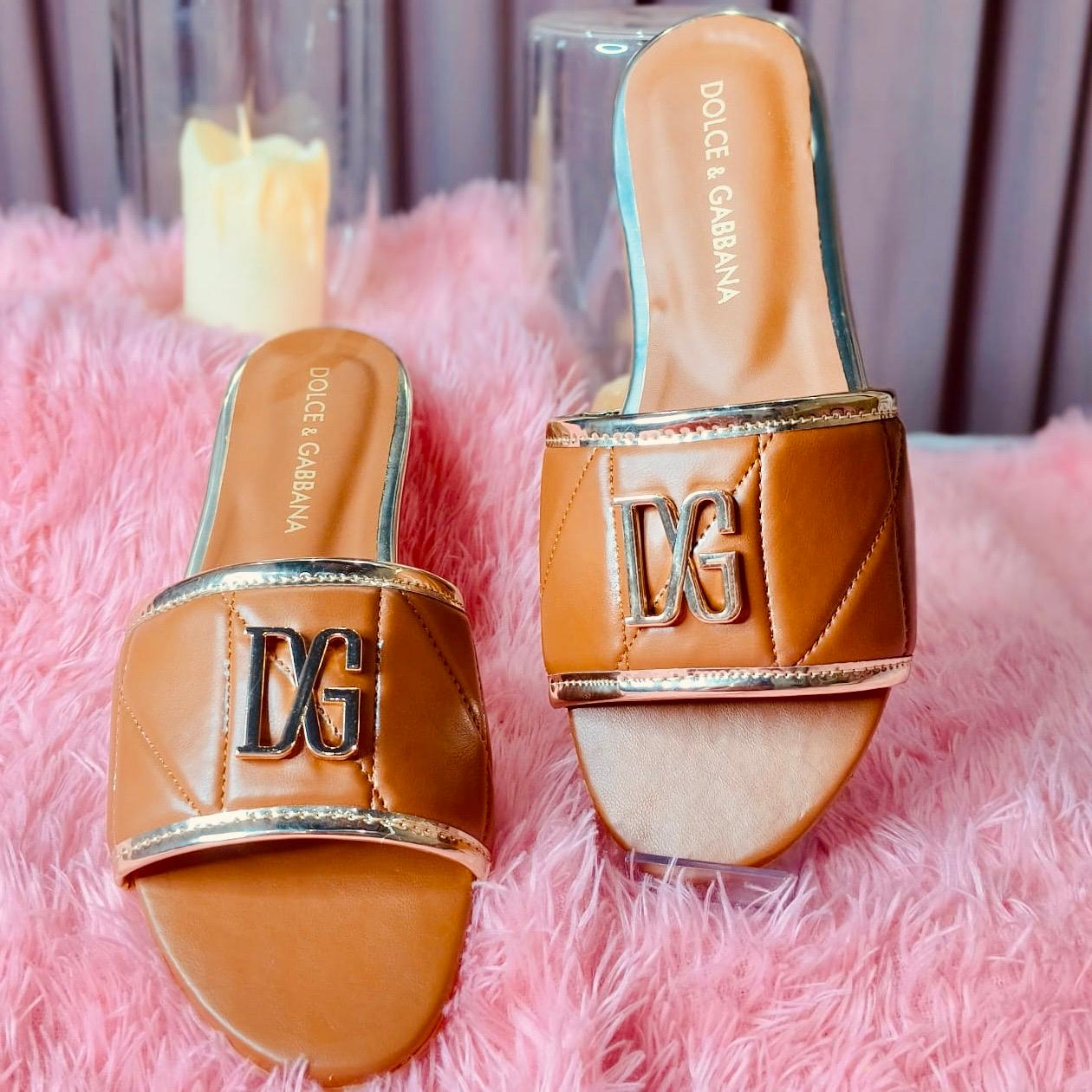 FLIP FLOPS 530