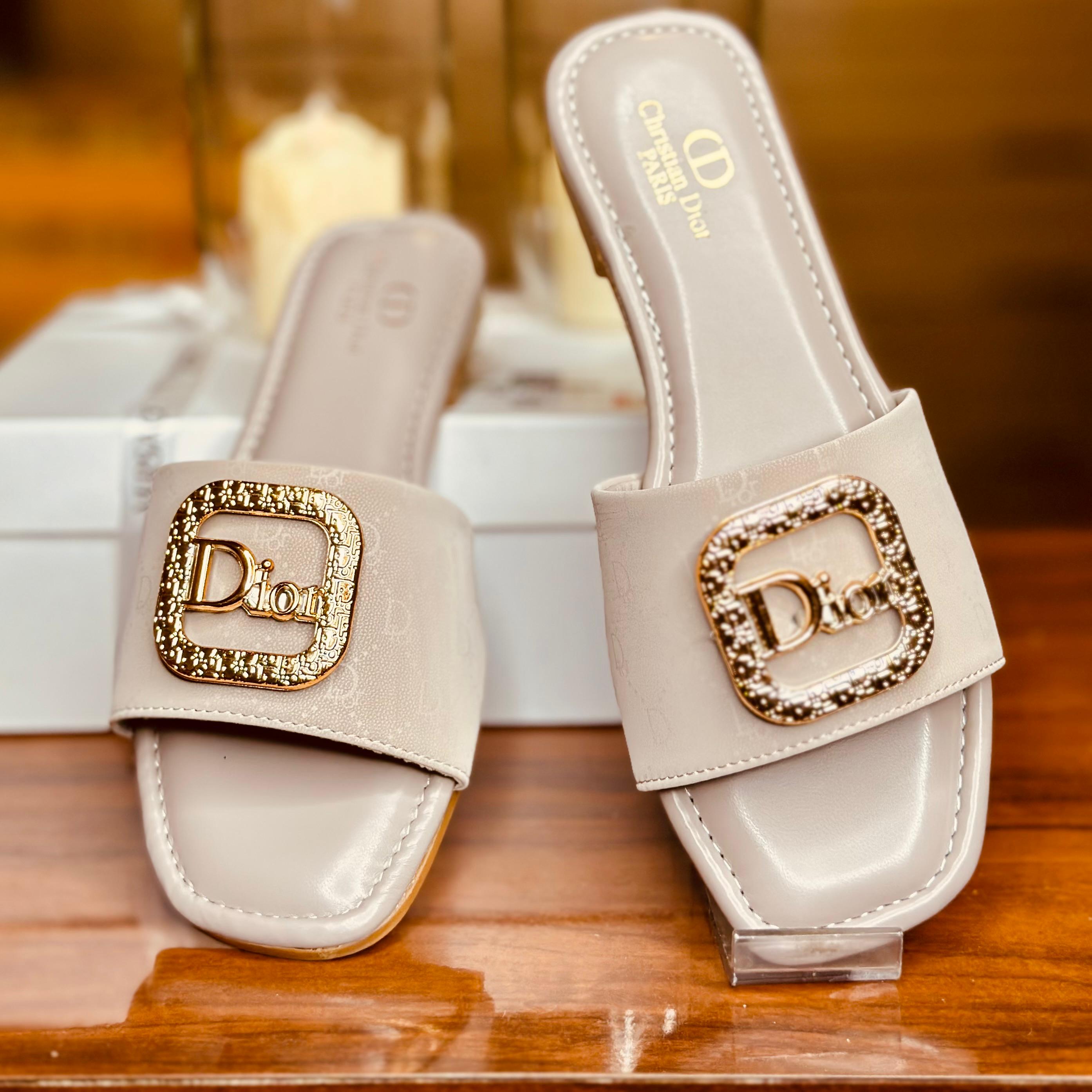 FLIP FLOPS 546