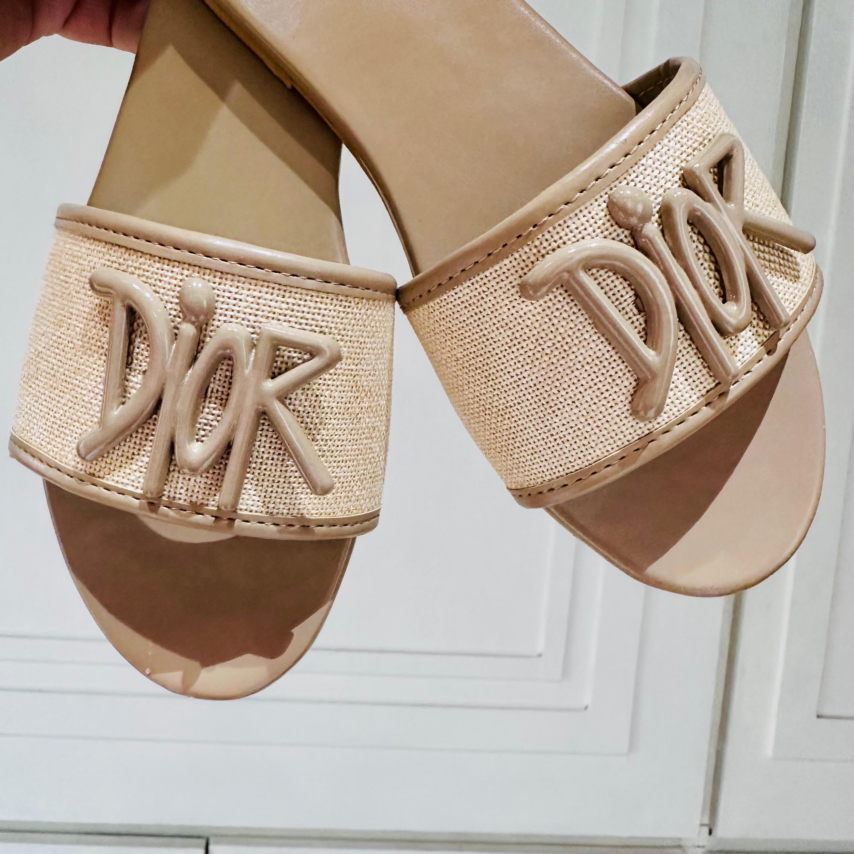FLIP FLOPS 0520 b