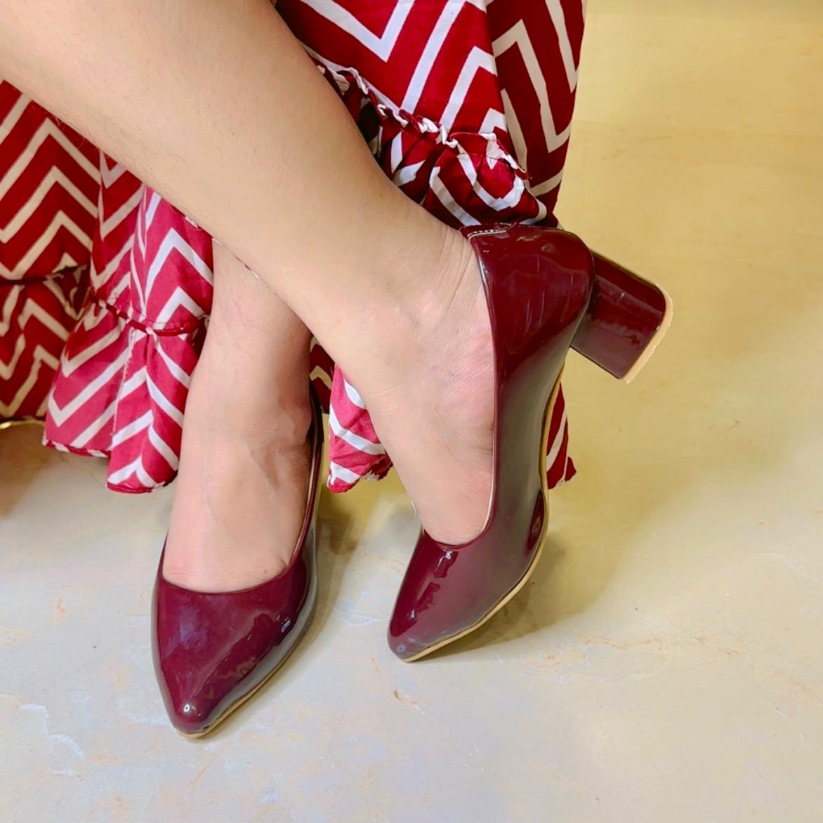 HEELS 26