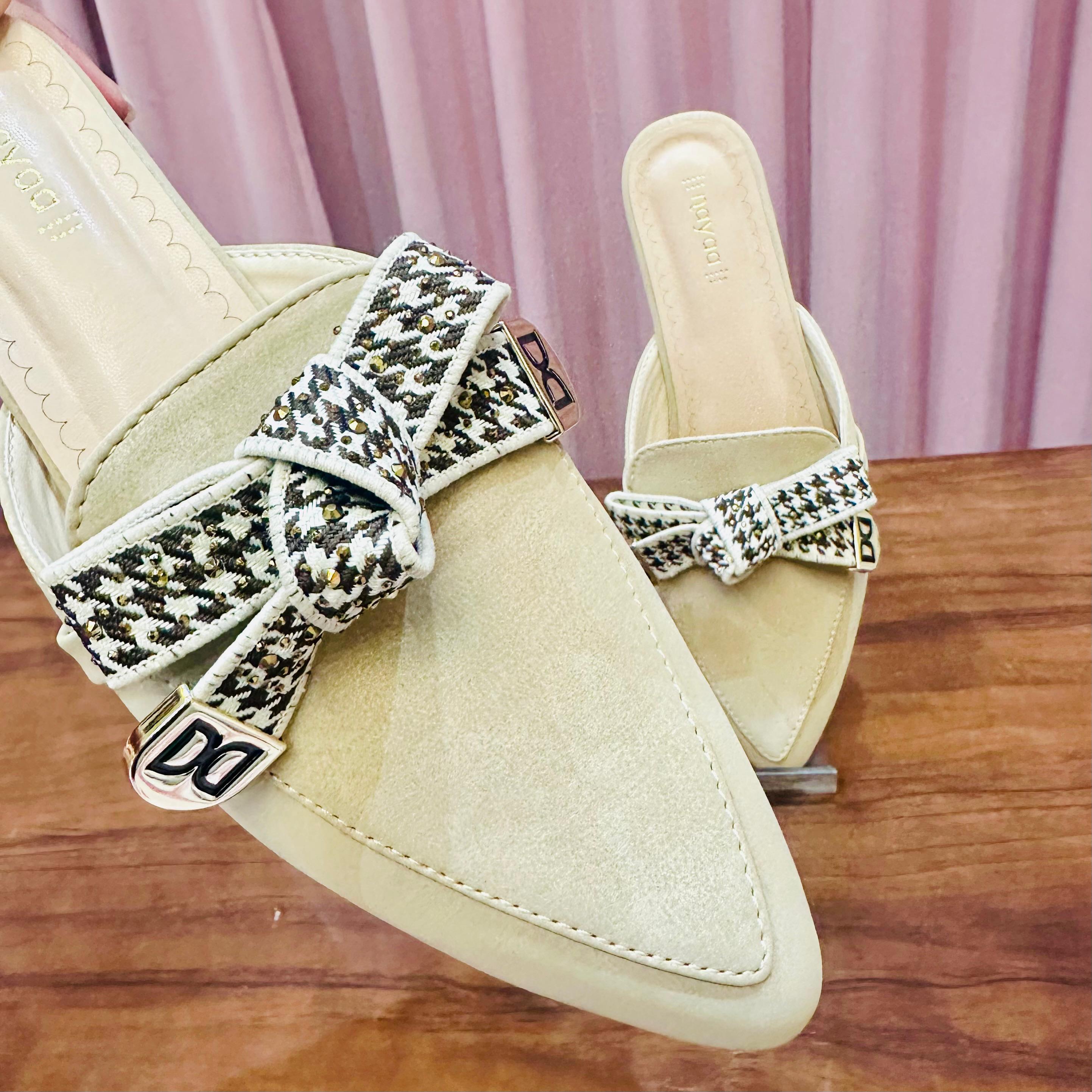 toes and flats  677