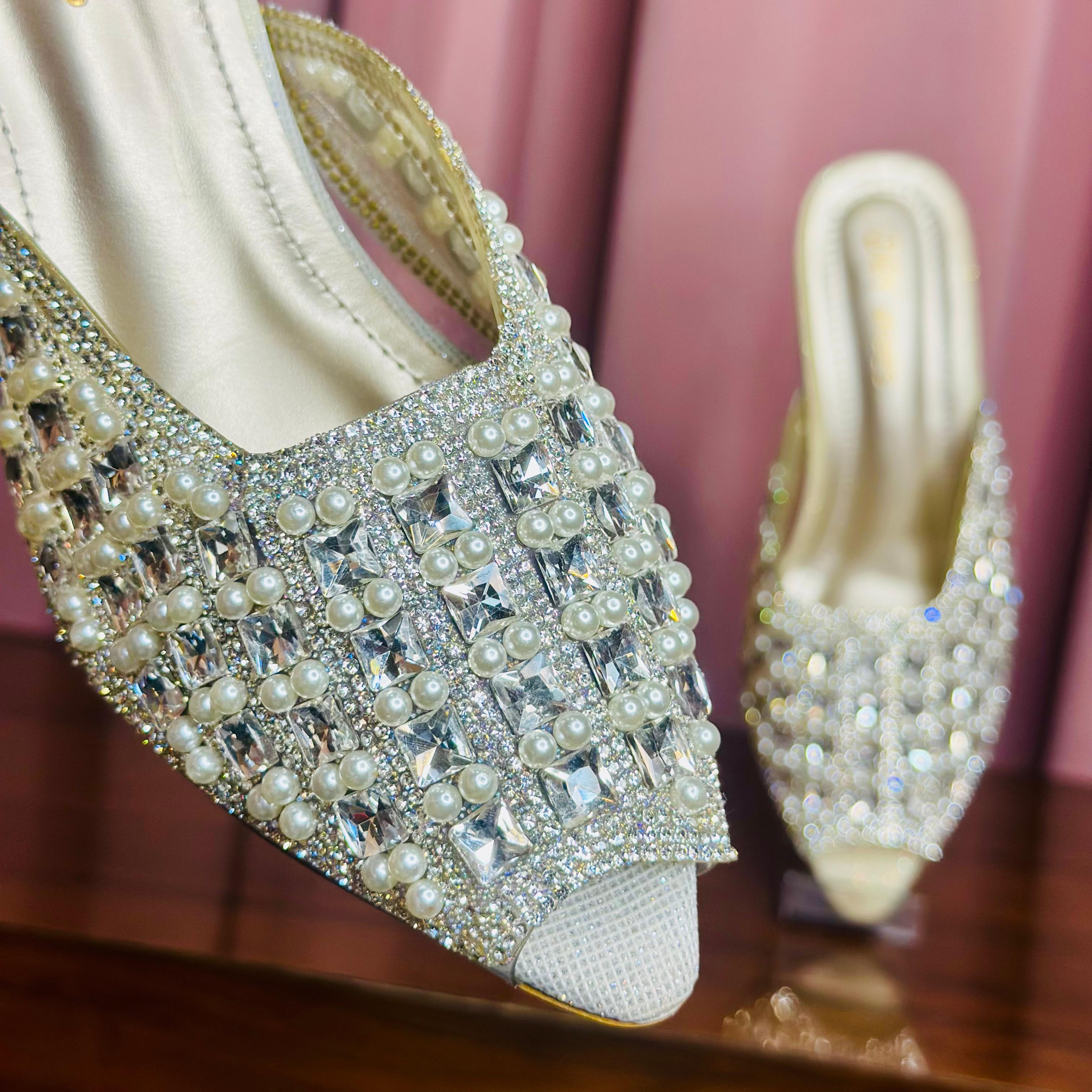 HEELS 22